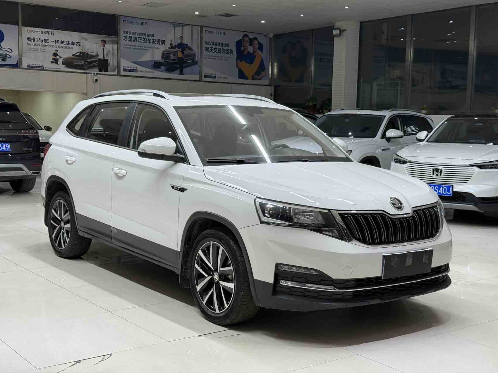 Skoda Kamiq 2022 imagen de coche #3