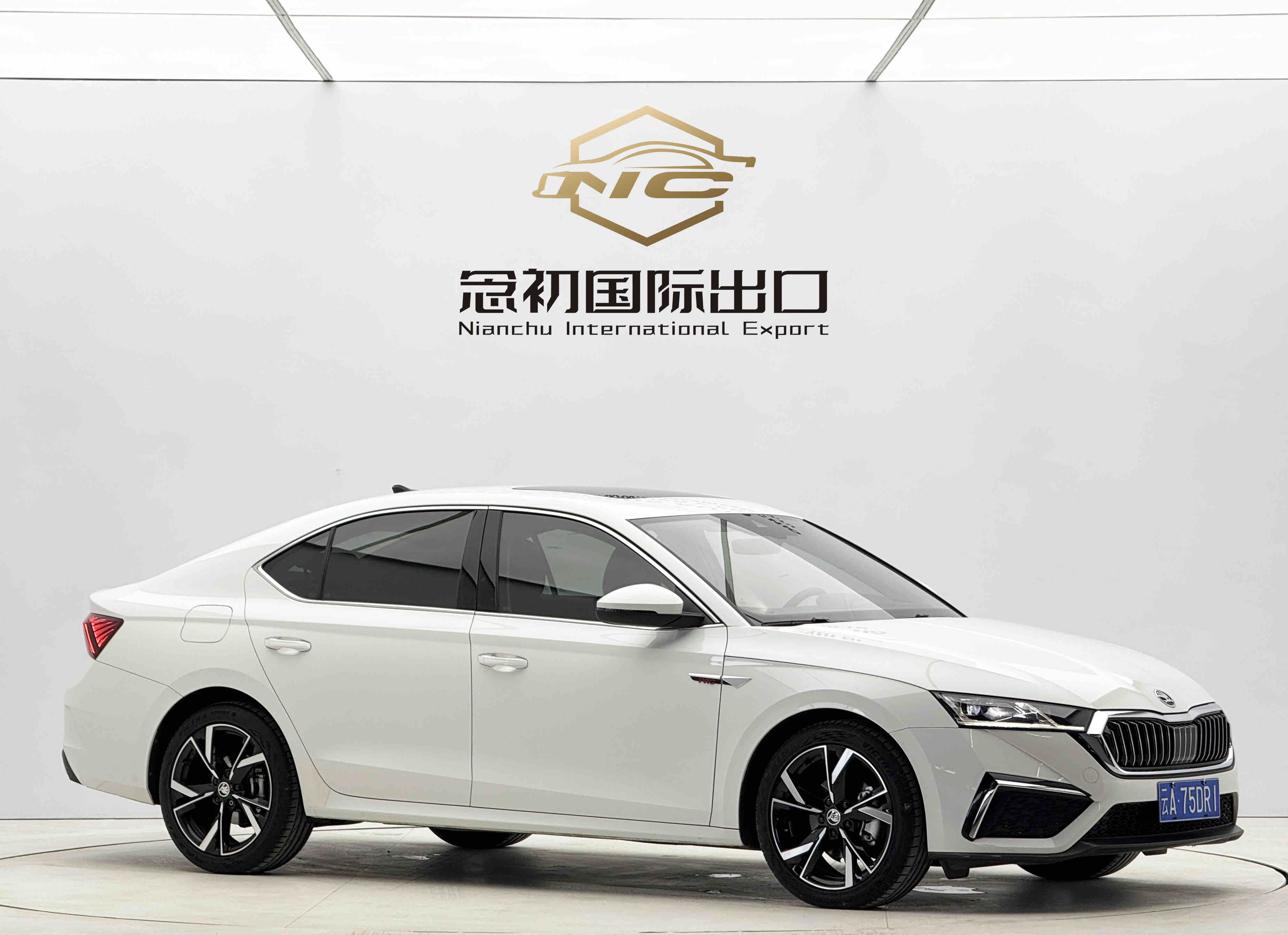 Skoda Octavia 2022 car image #3