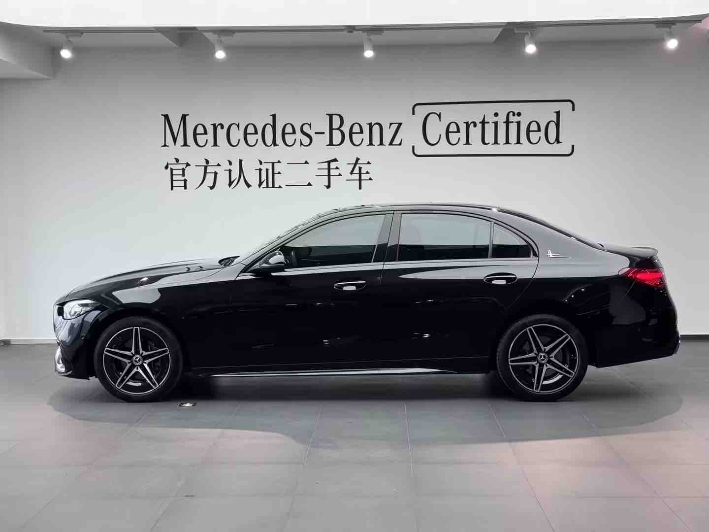 Mercedes-Benz C Class 2022 صورة سيارة #3