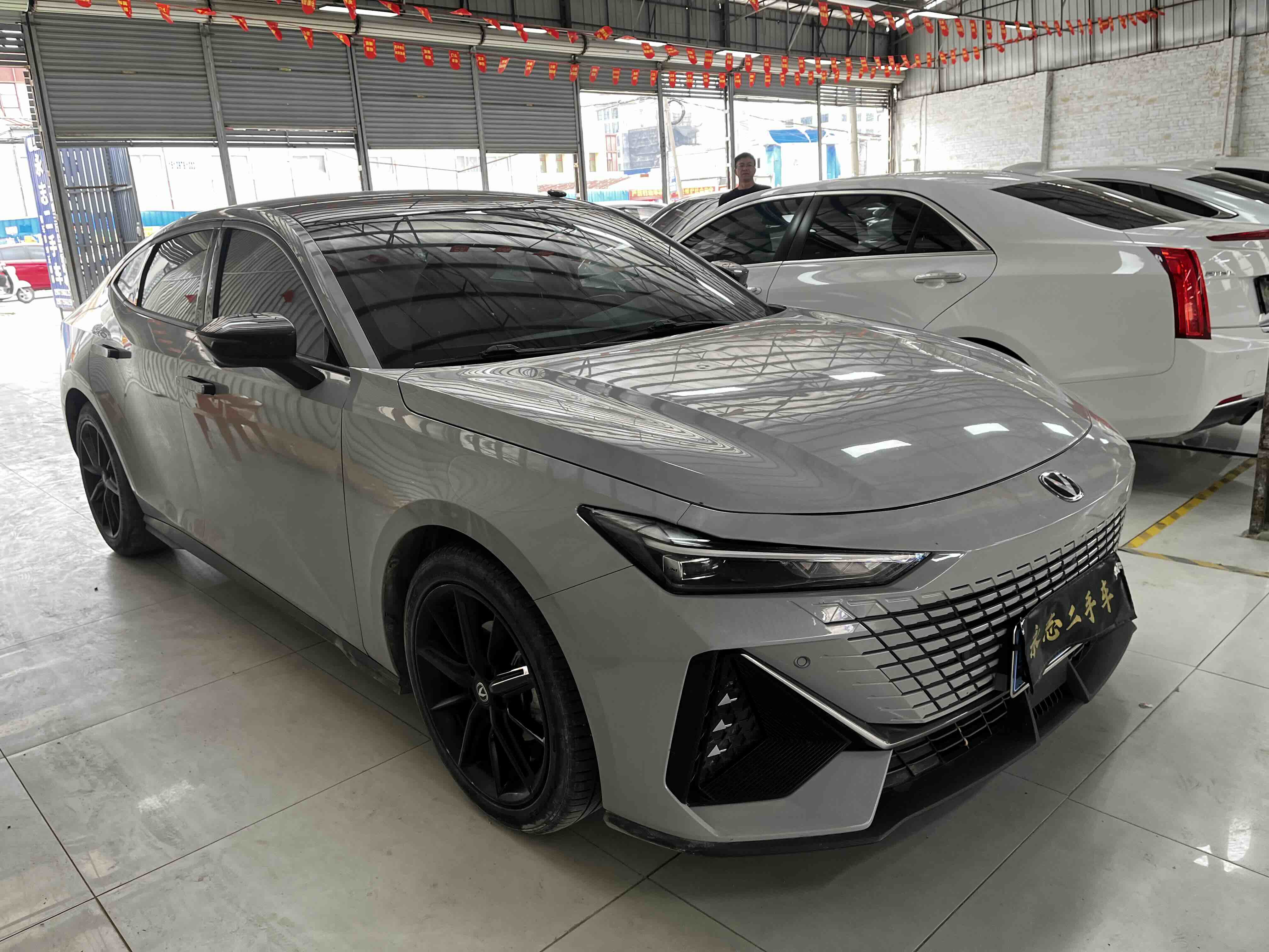 Changan UNI-V 2023 immagine di auto #3