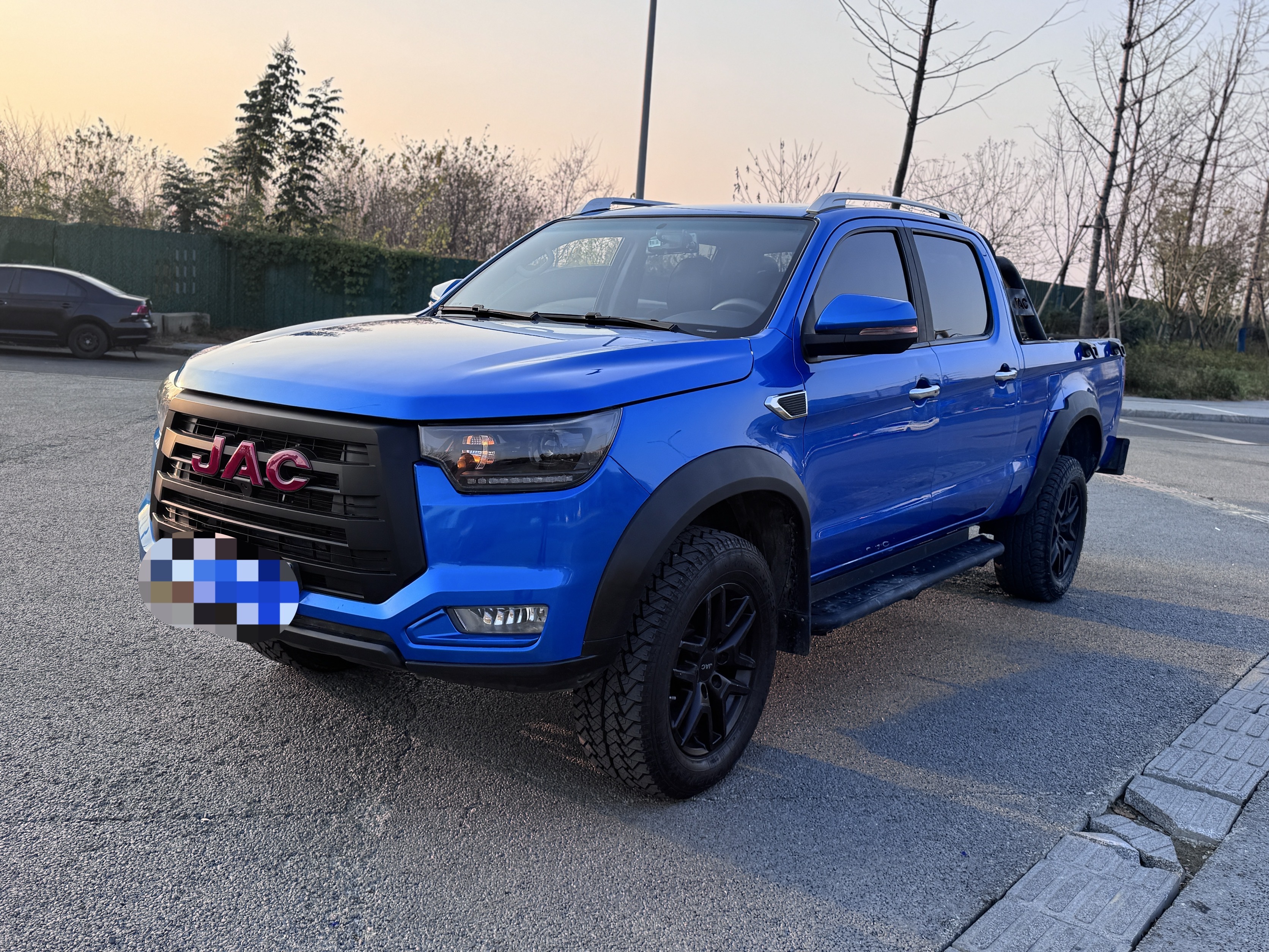 JAC 2023 car image #3