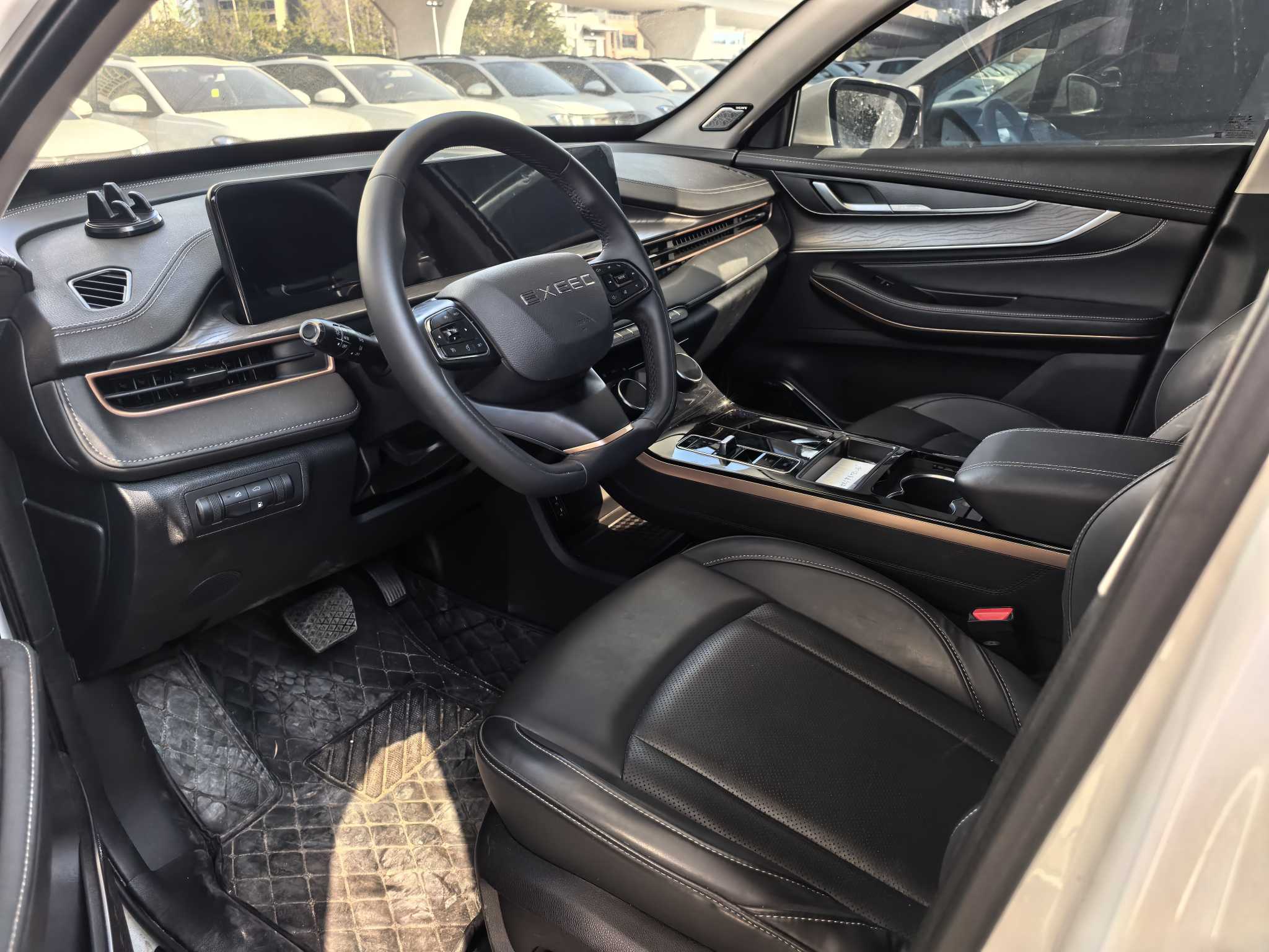 Exceed Chasing Wind C-DM 2023 image de voiture #3