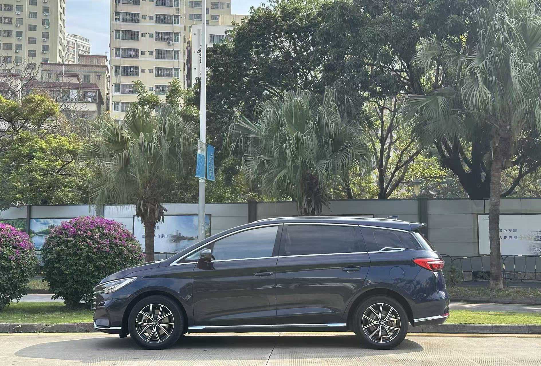 BYD Song MAX New Energy 2022 #3 BYD Song MAX New Energy 2022 car image #3