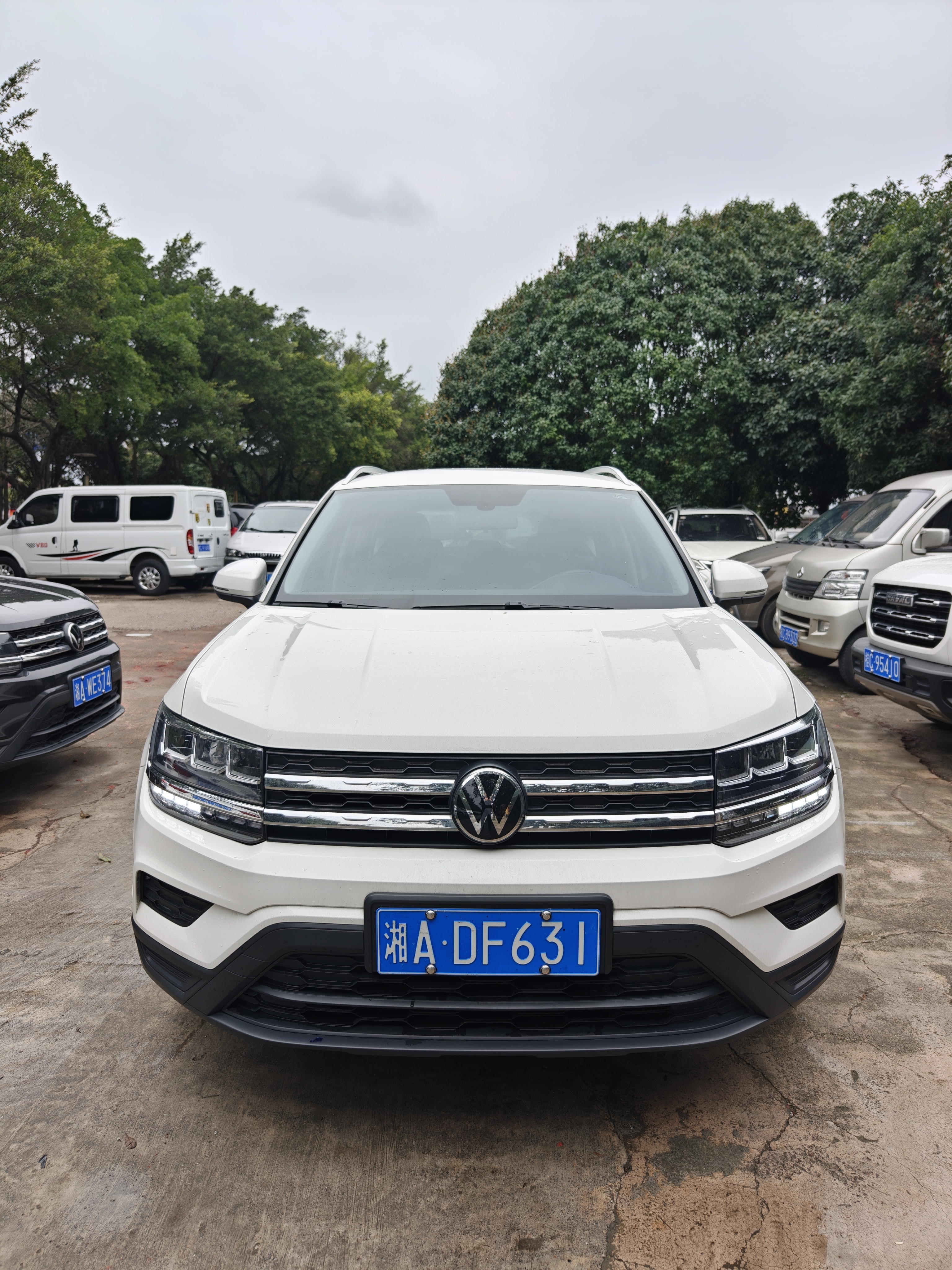 Volkswagen Tharu 2023 car image #3