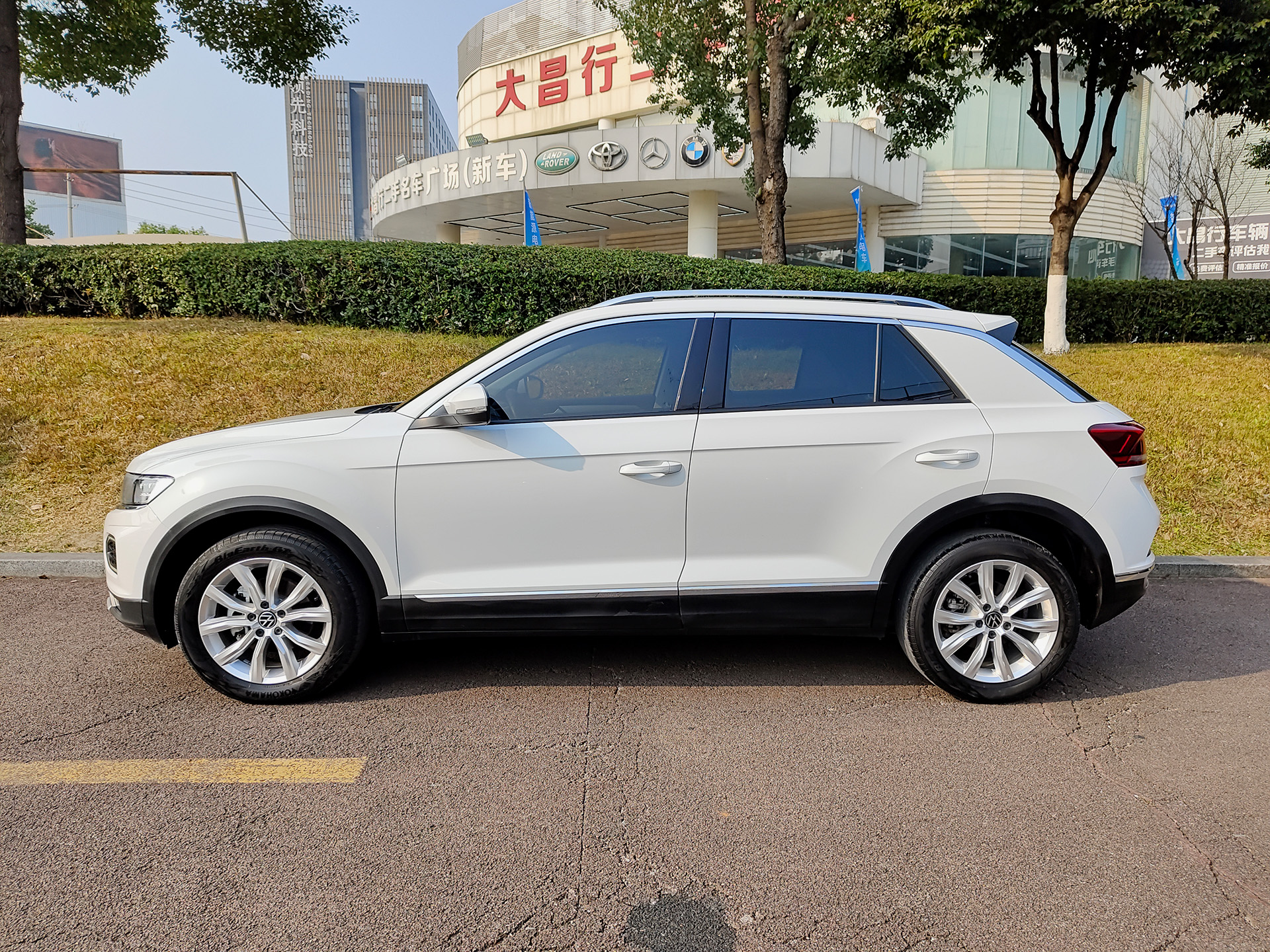 T-Roc 2022 #3 T-Roc 2022 car image #3