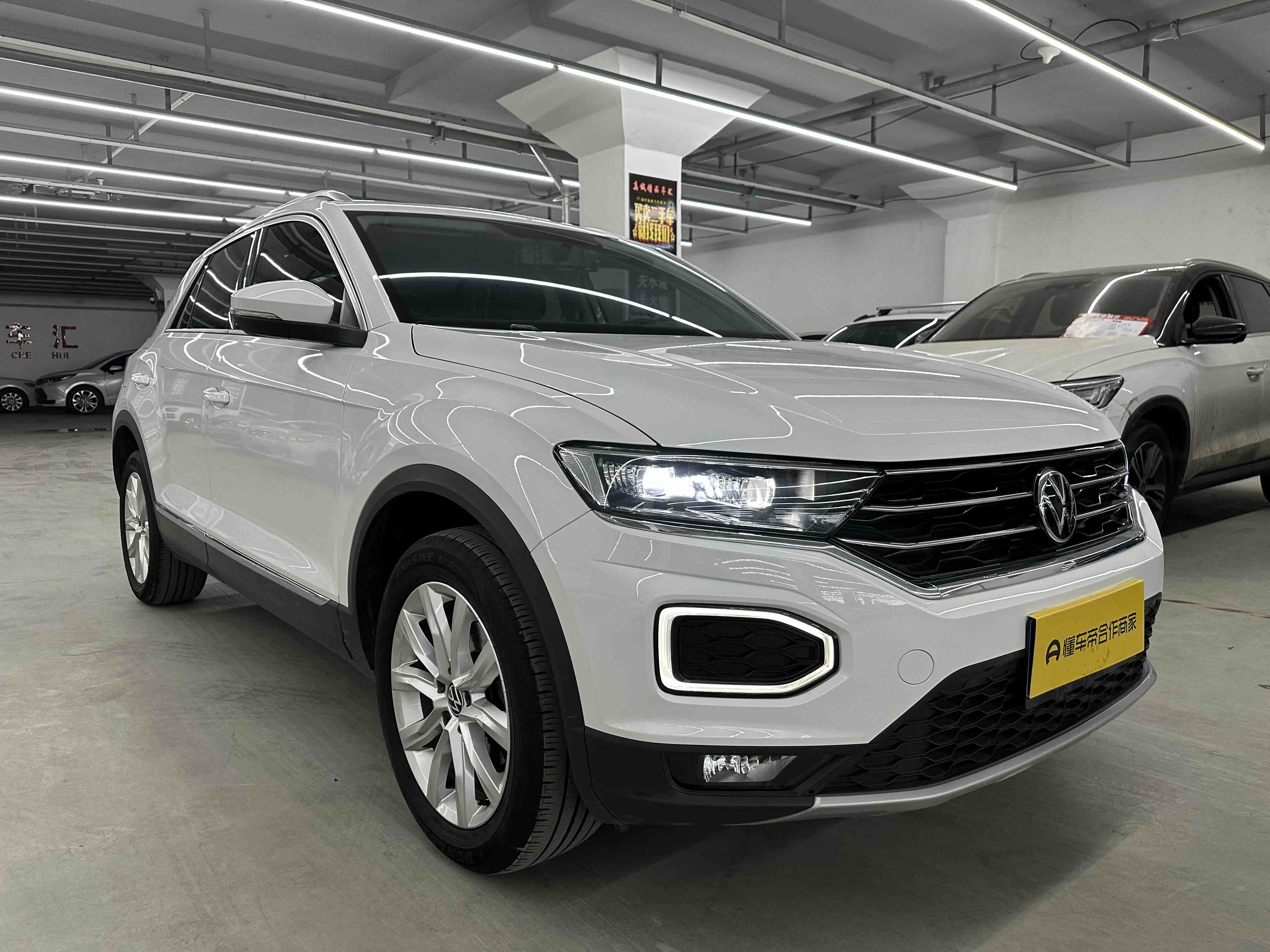 T-Roc 2022 car image #3