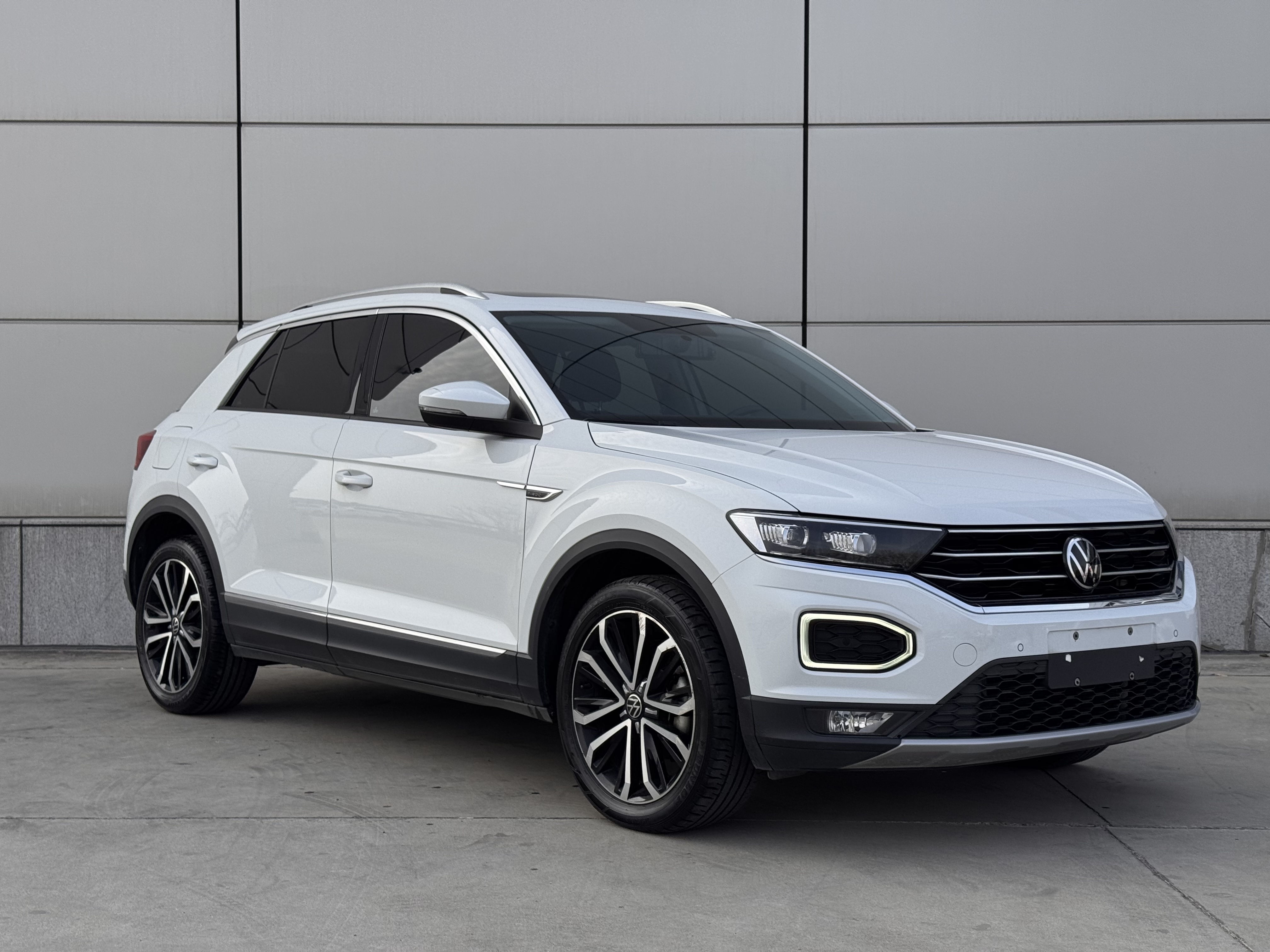 T-Roc 2023 #3 T-Roc 2023 car image #3