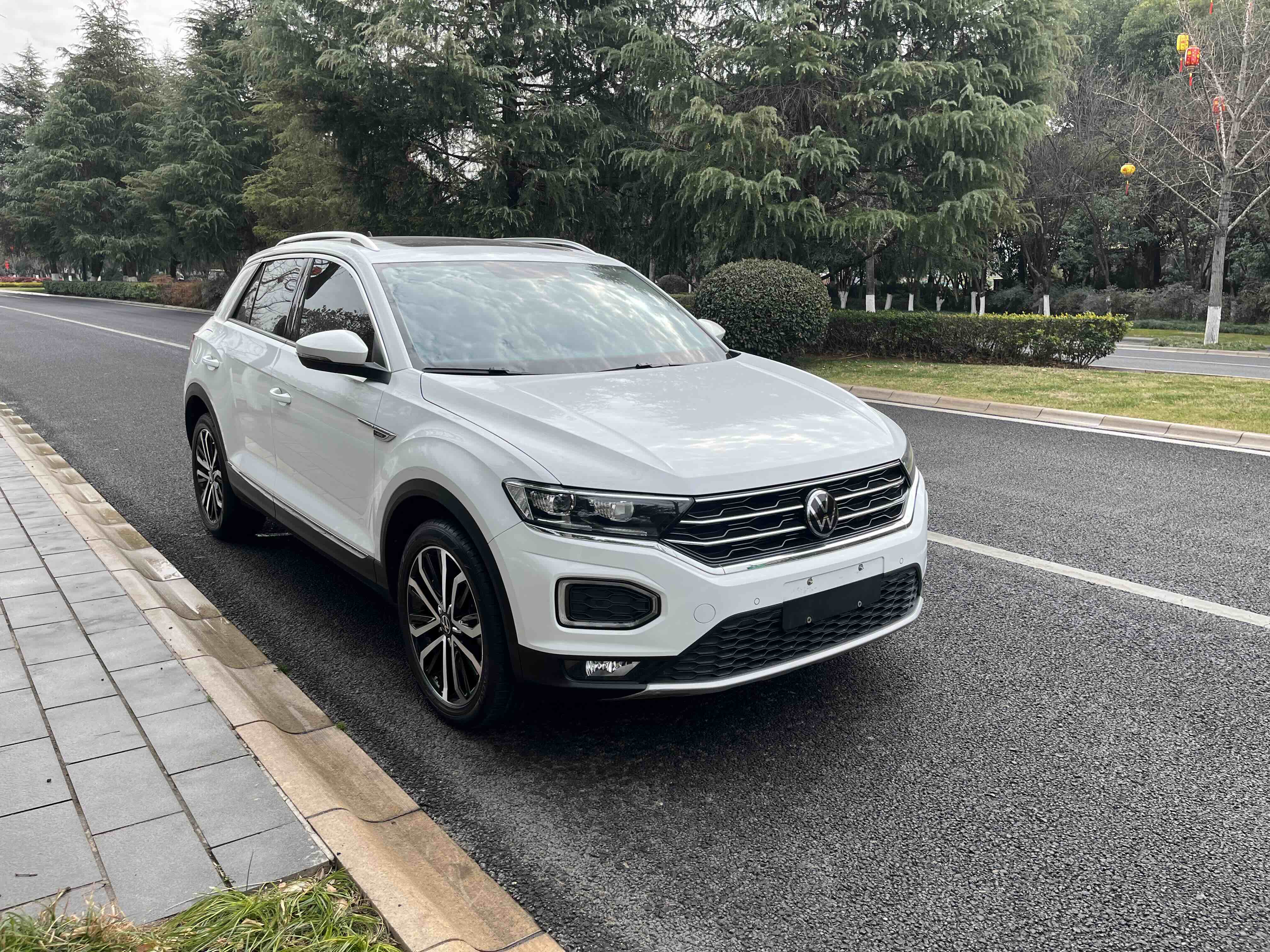 T-Roc 2023 car image #3