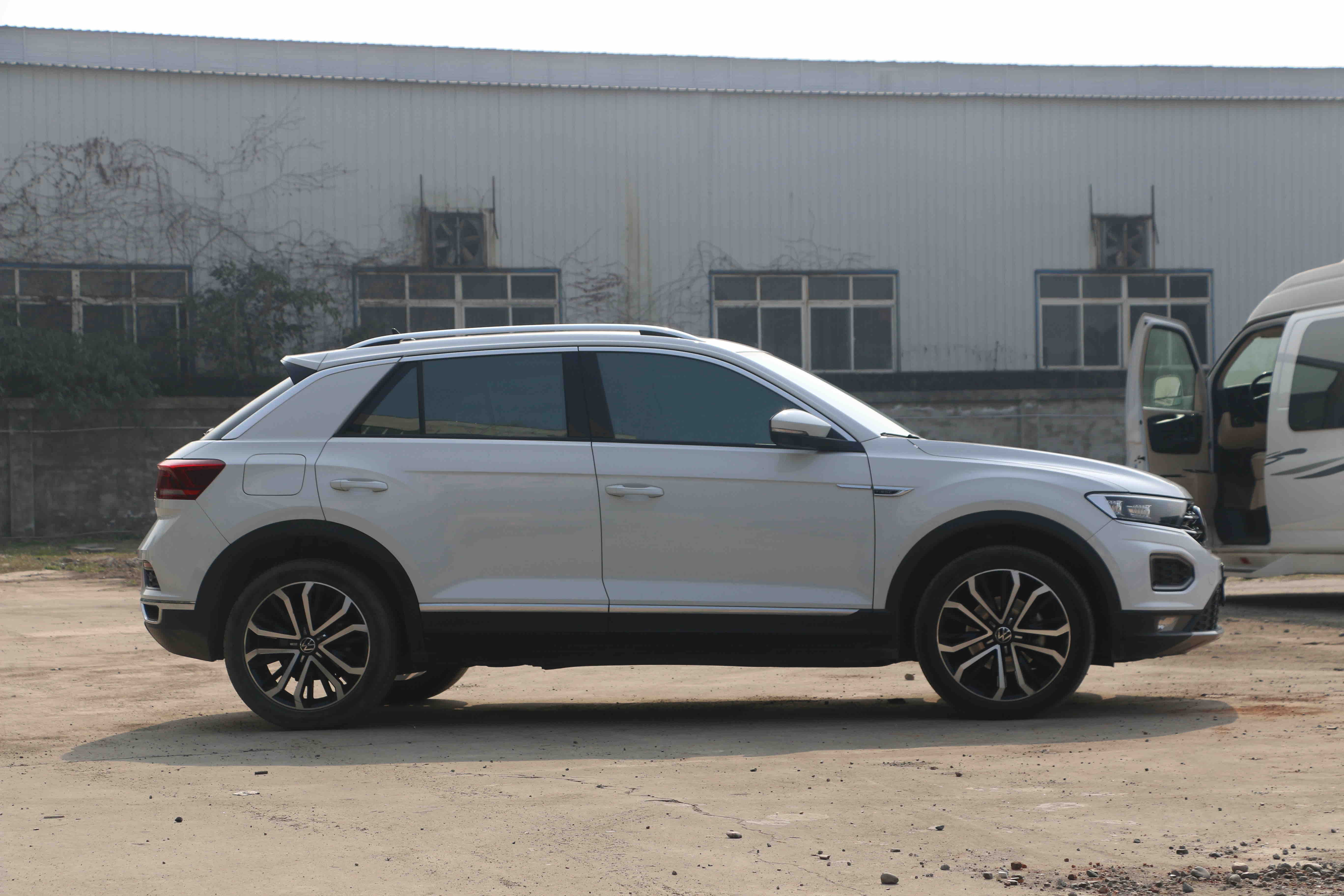 T-Roc 2022 car image #3
