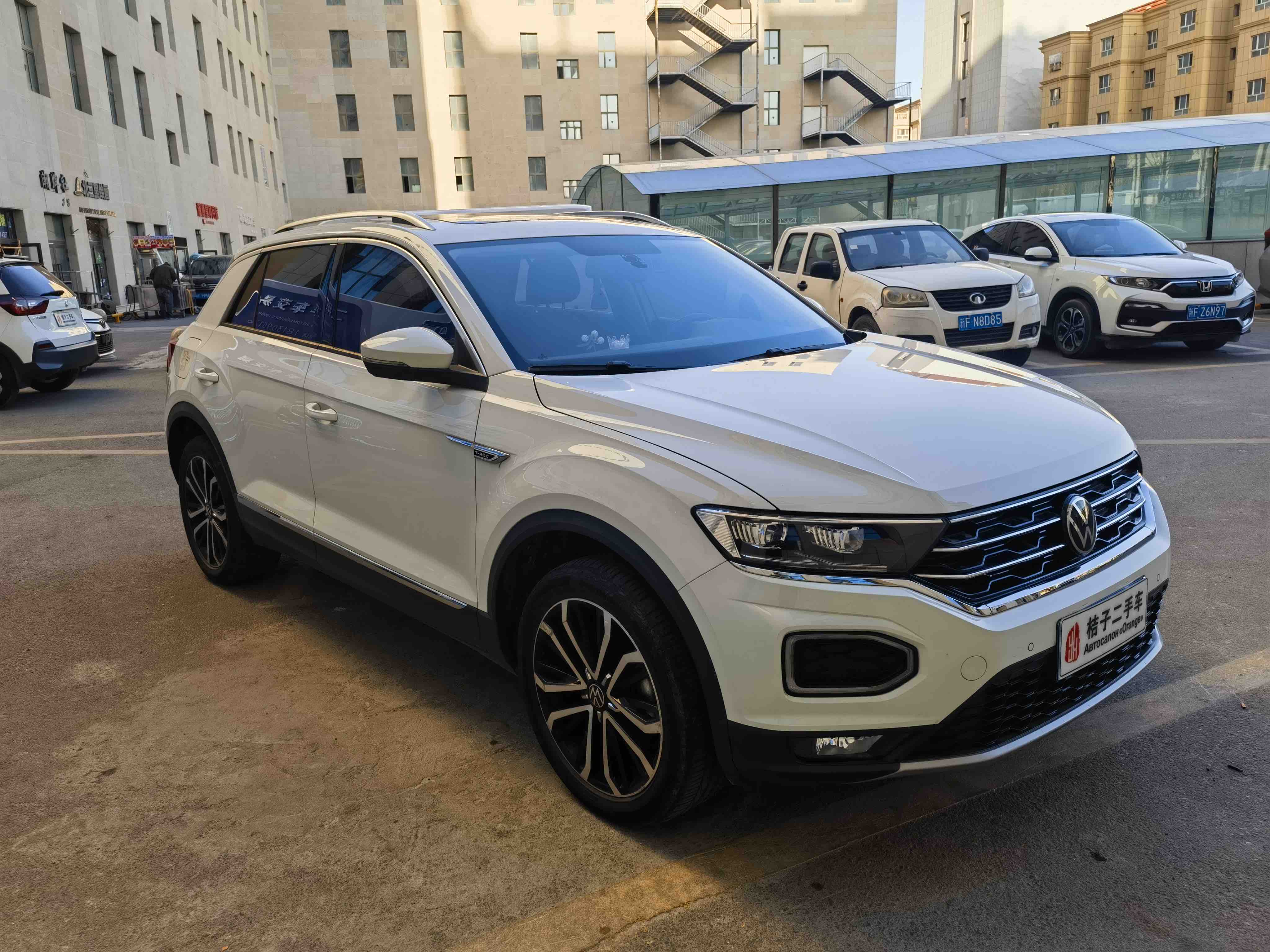 T-Roc 2023 #3 T-Roc 2023 car image #3