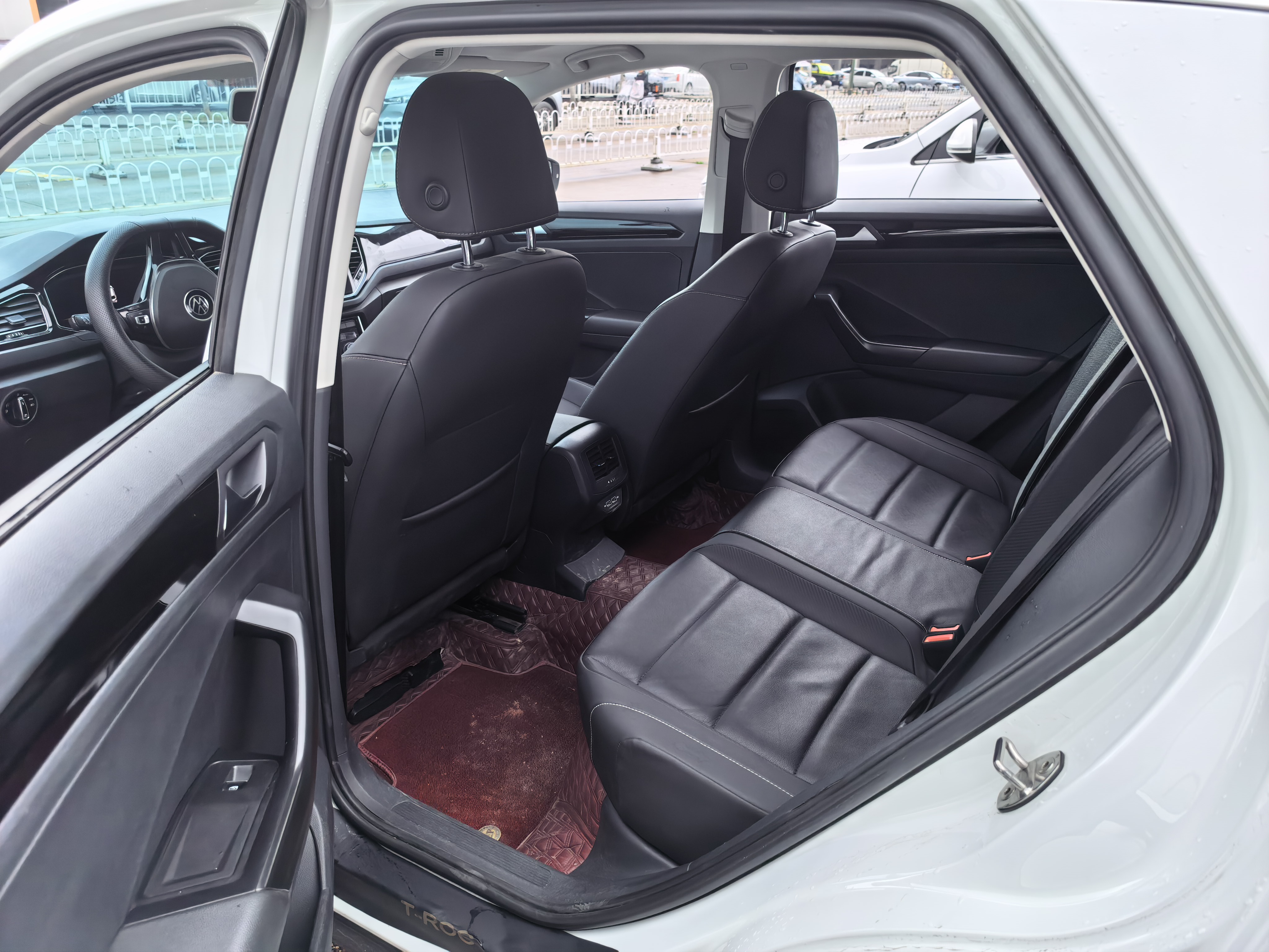 T-Roc 2023 immagine di auto #3