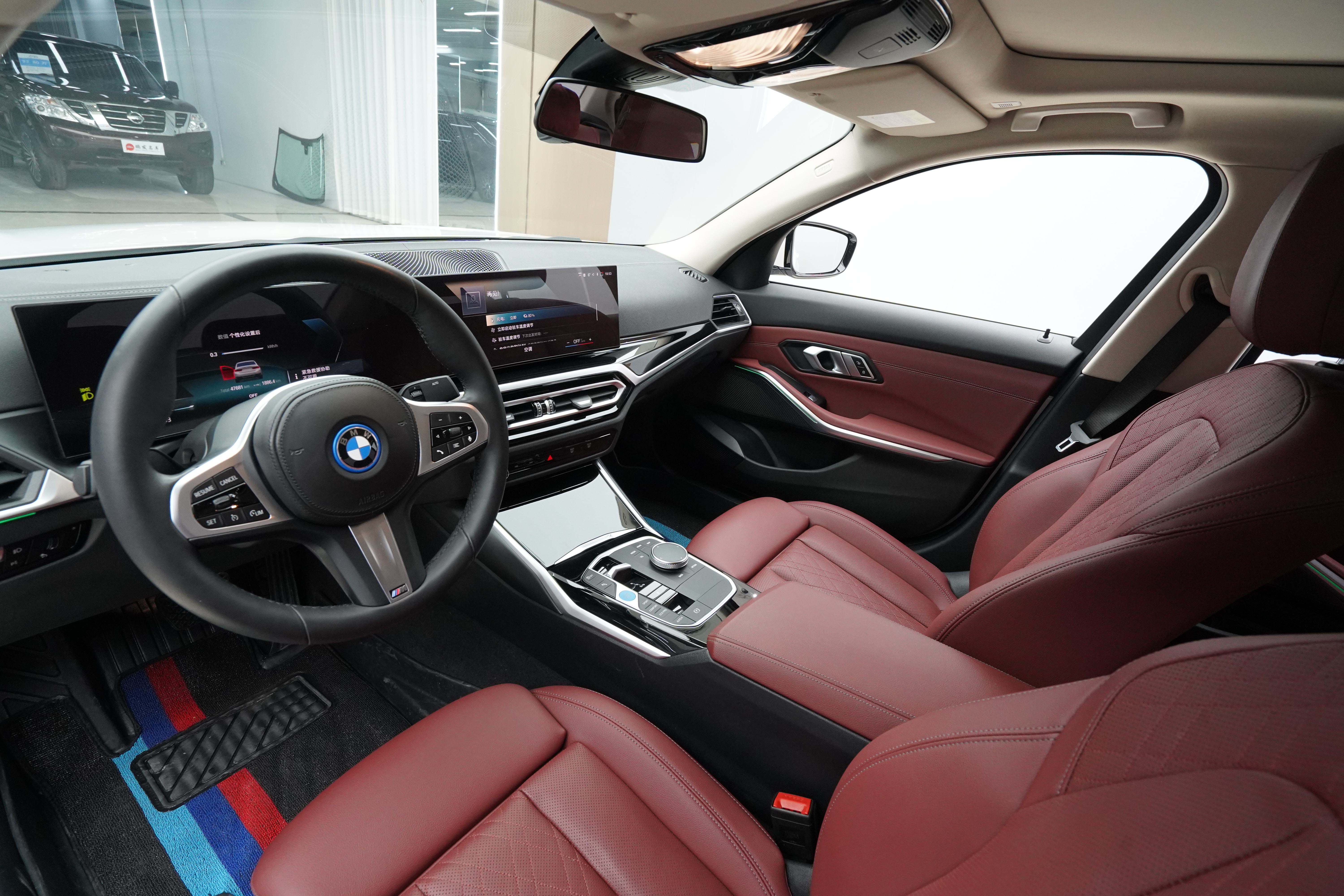 BMW i3 2022 immagine di auto #3