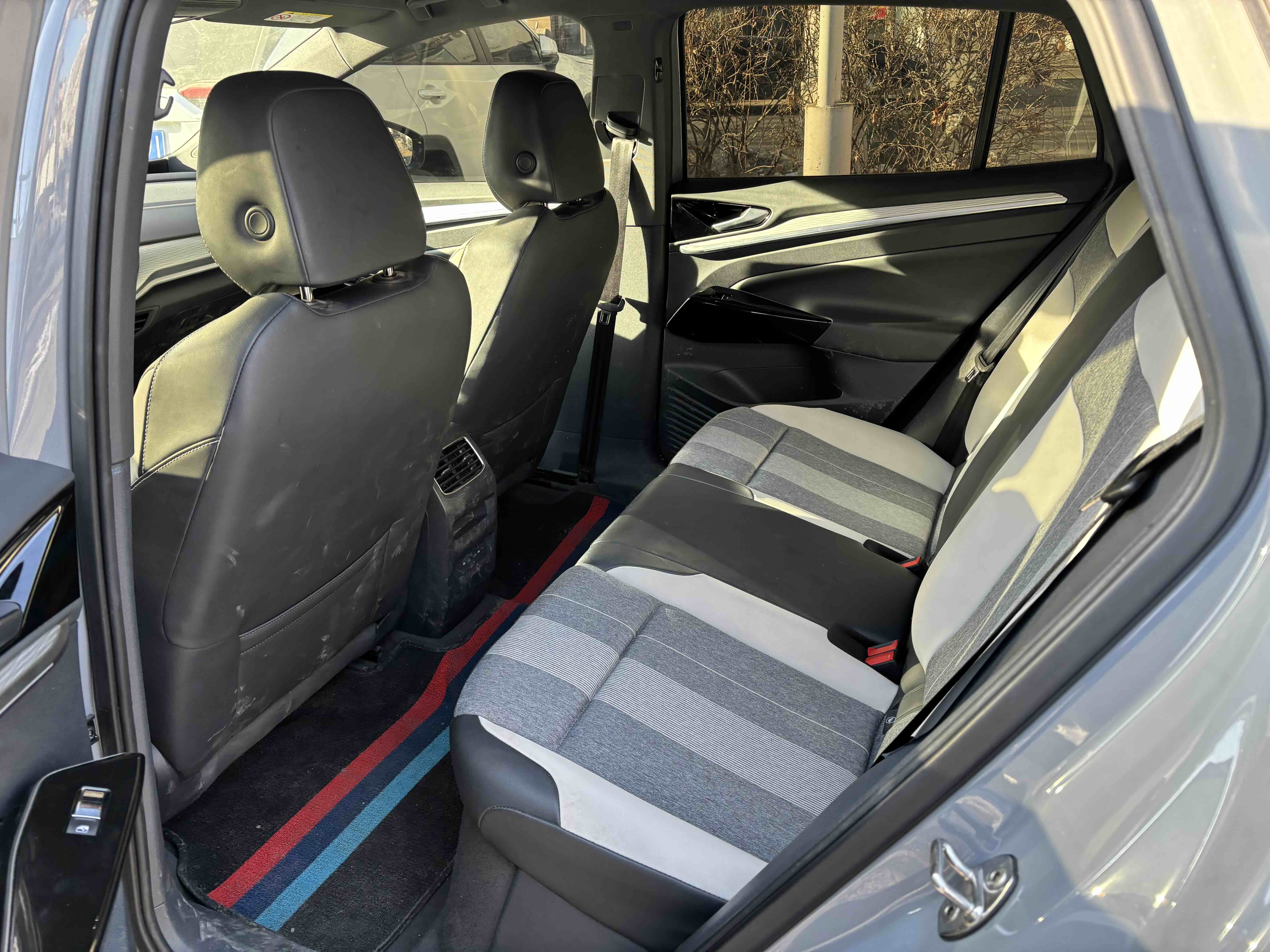 Volkswagen ID.4 Crozz 2023 car image #3