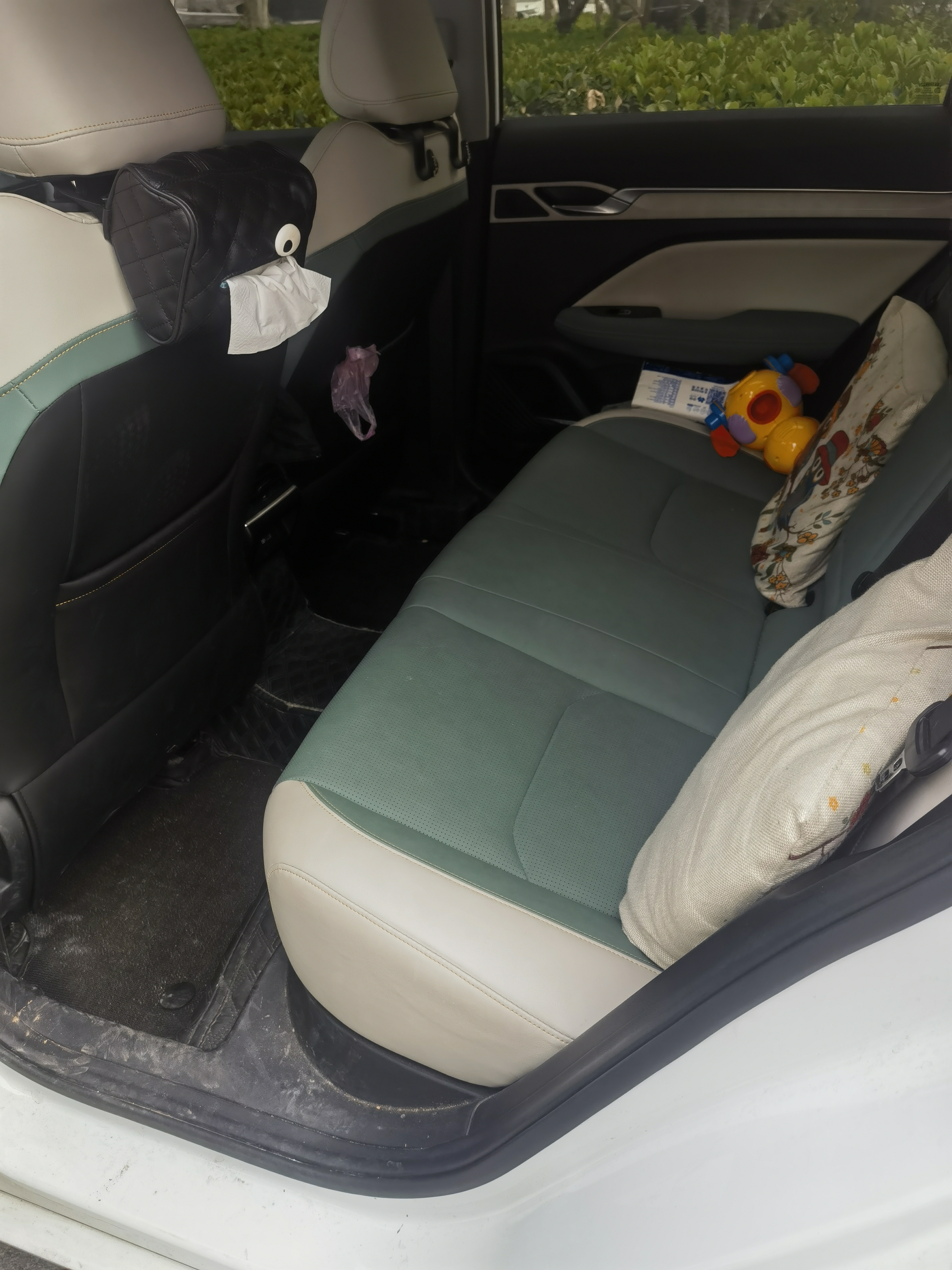 GEELY 2022 #3 GEELY 2022 car image #3