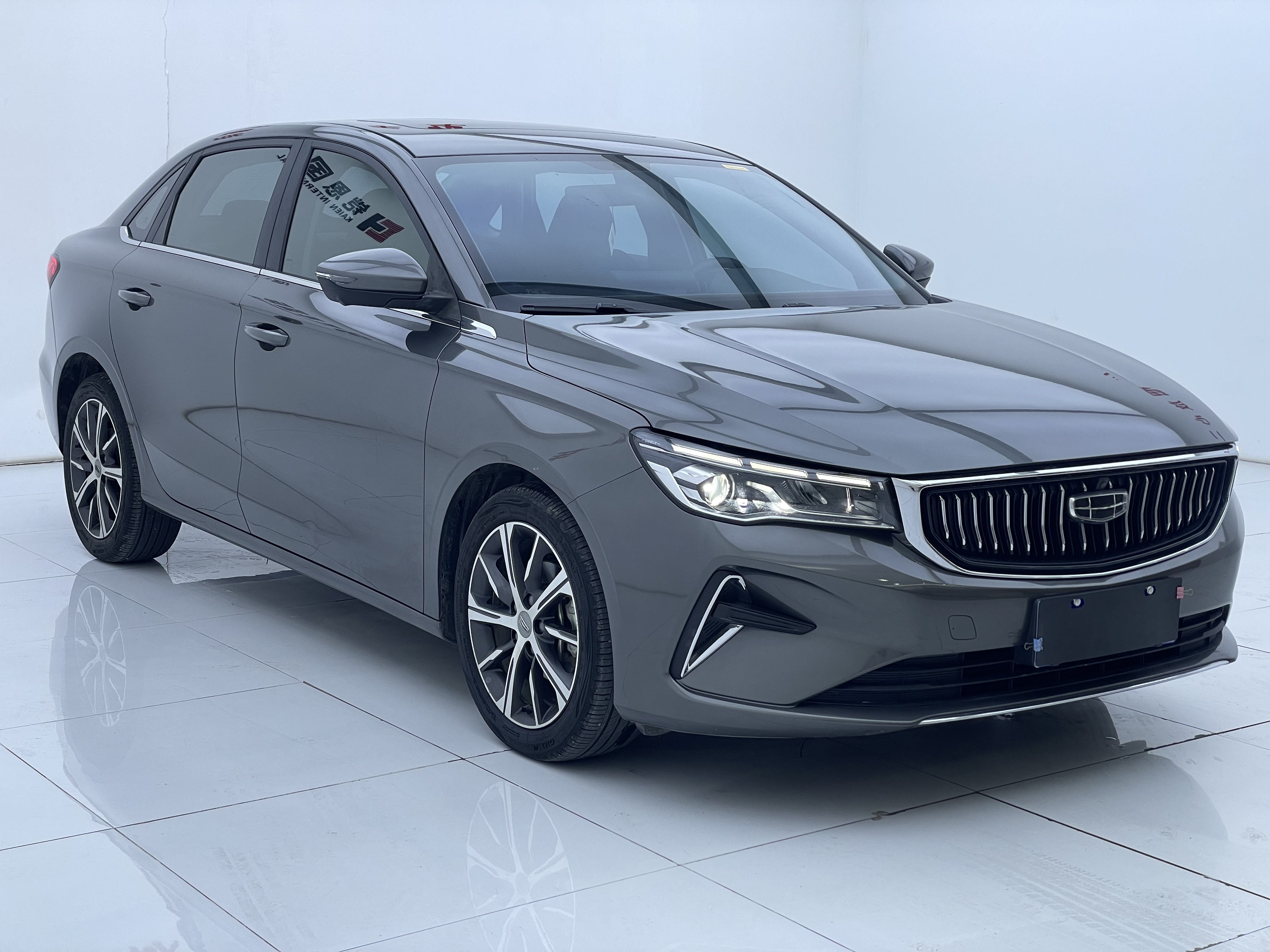 Emgrand 2022 car image #3