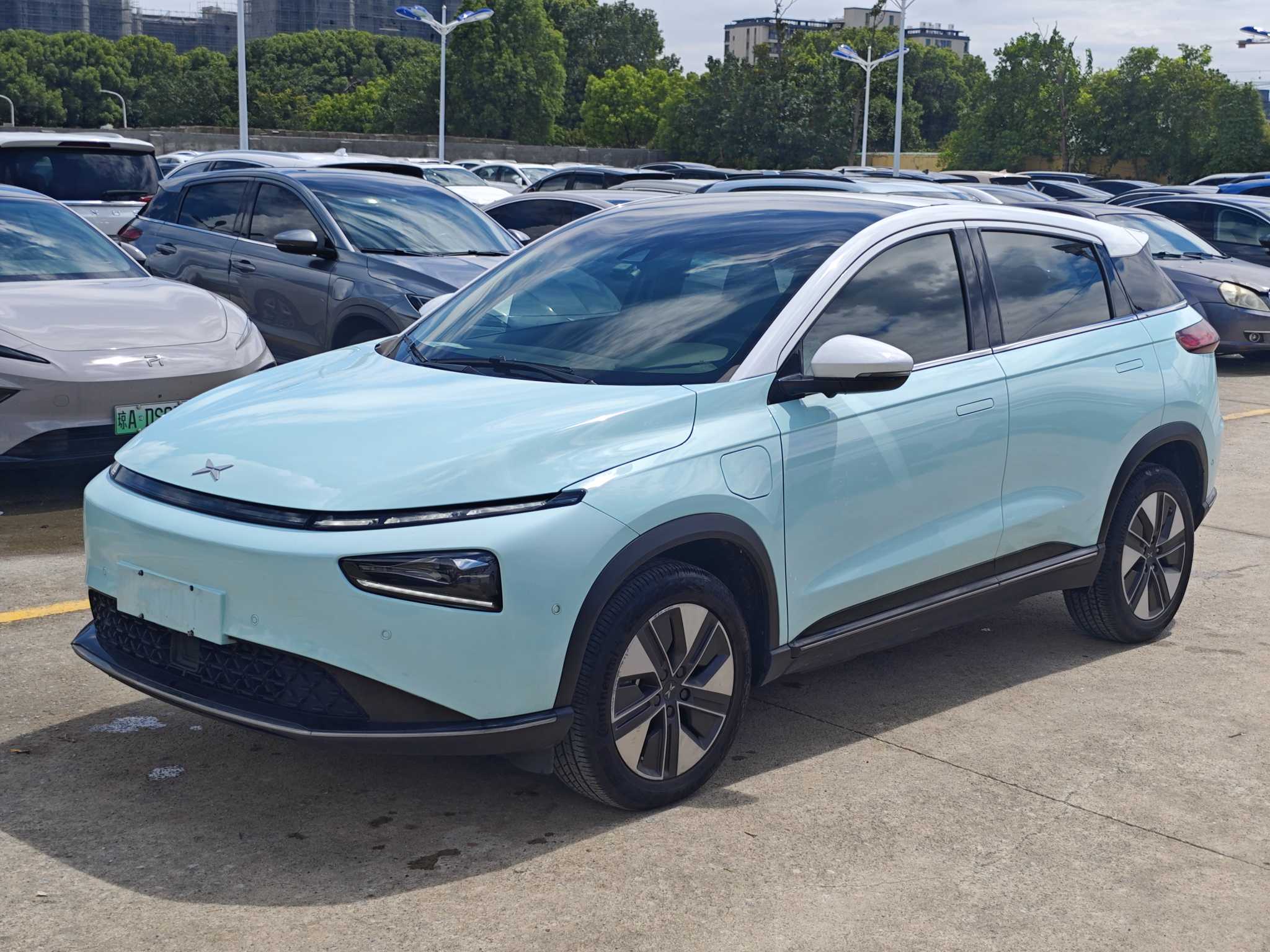 Xpeng 2023 car image #3