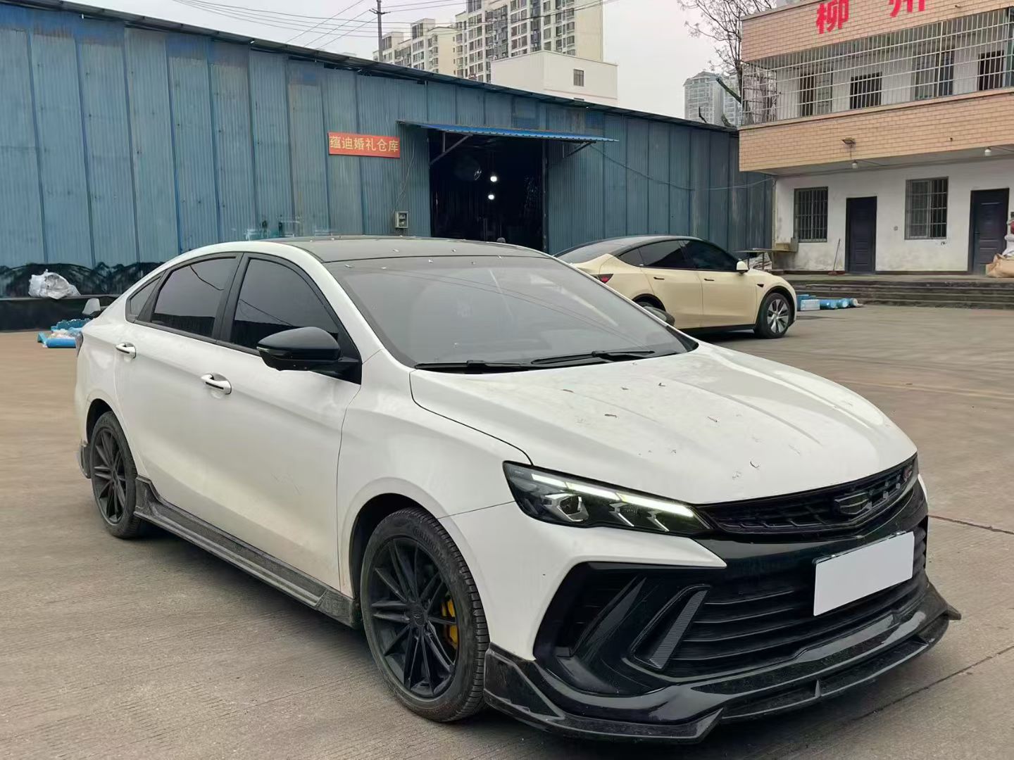GEELY Binray 2022 car image #3