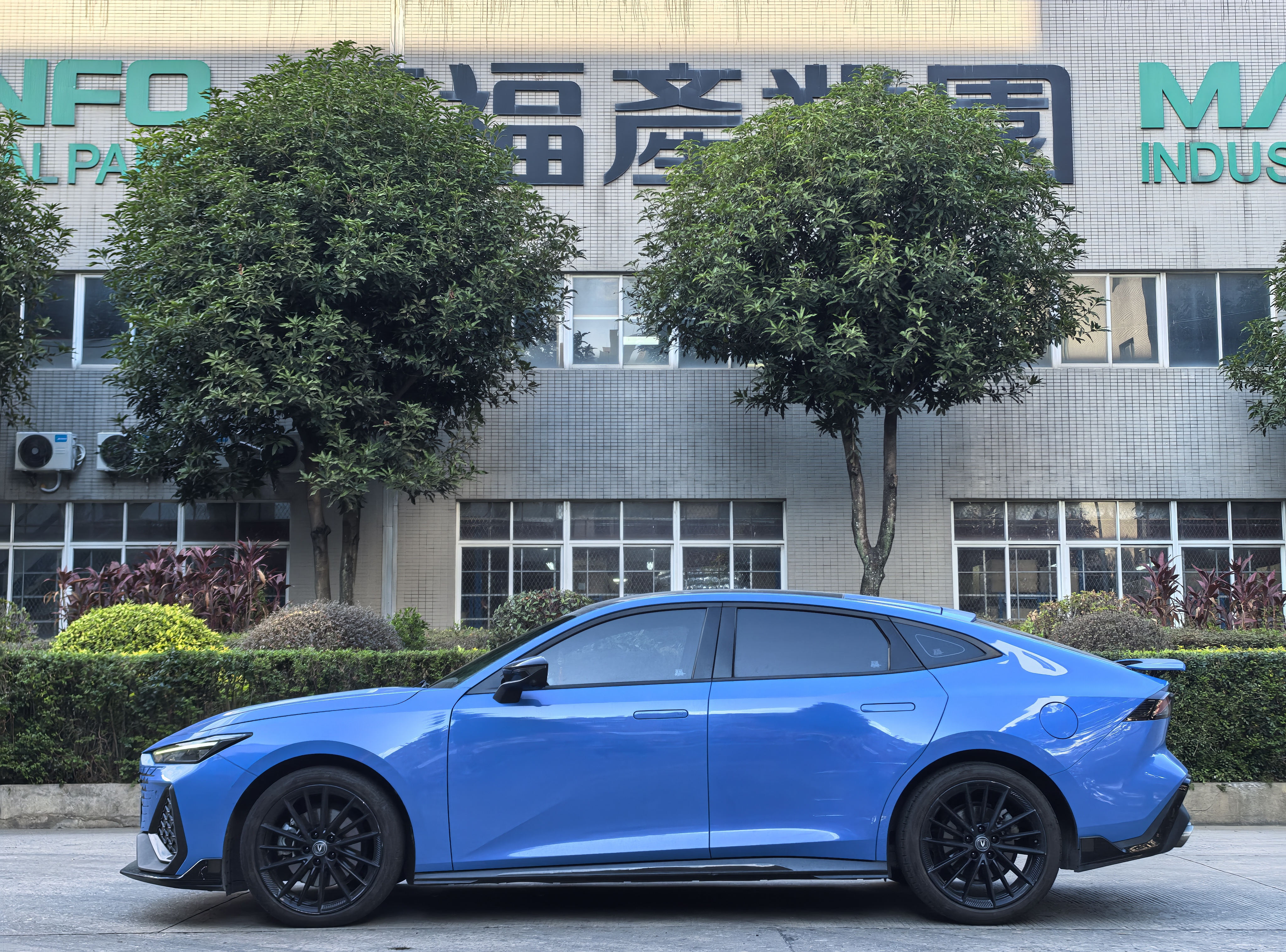 Changan UNI-V 2022 car image #3