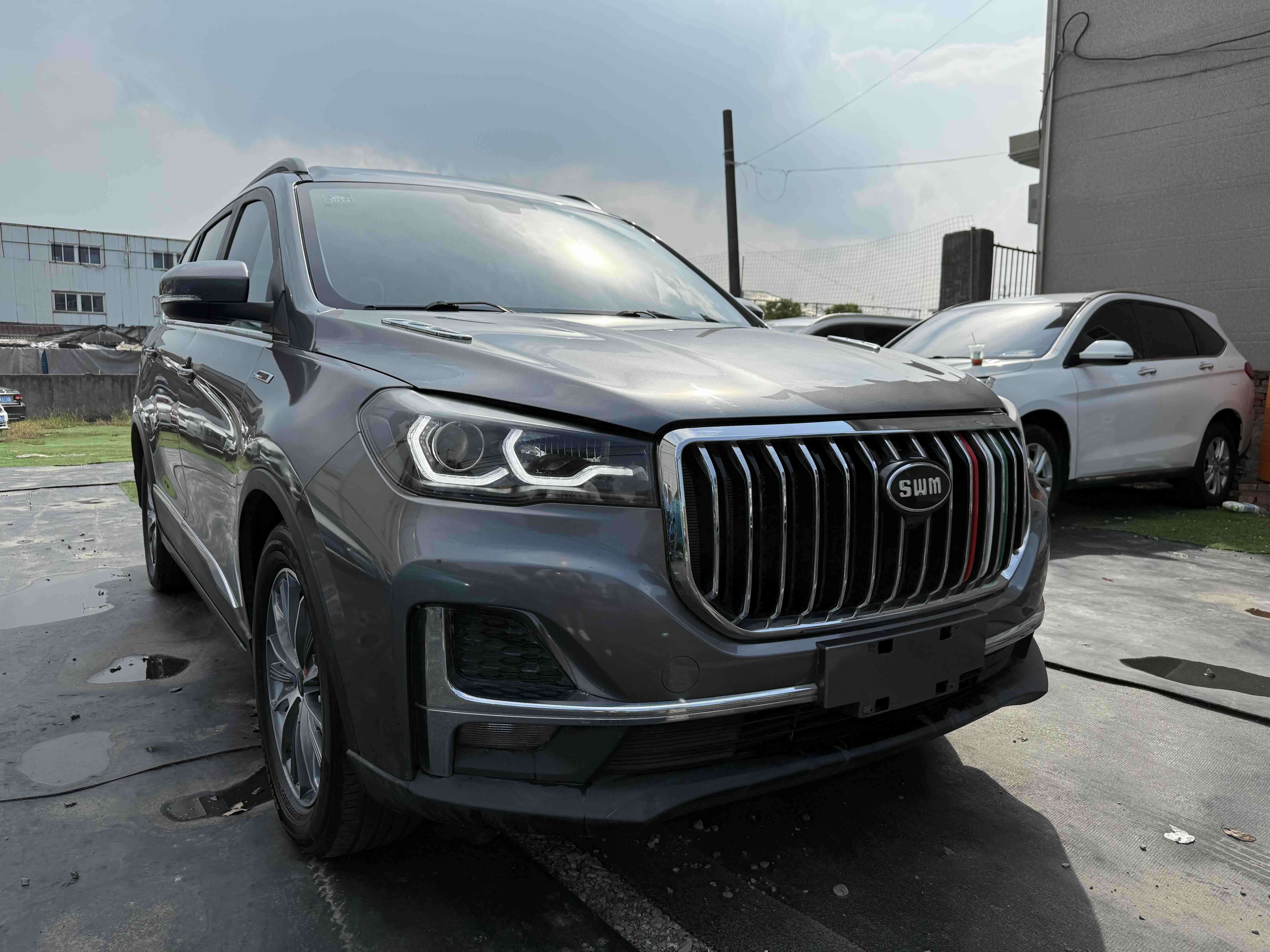 SWM G05 2022 #3 SWM G05 2022 imagem de carro #3