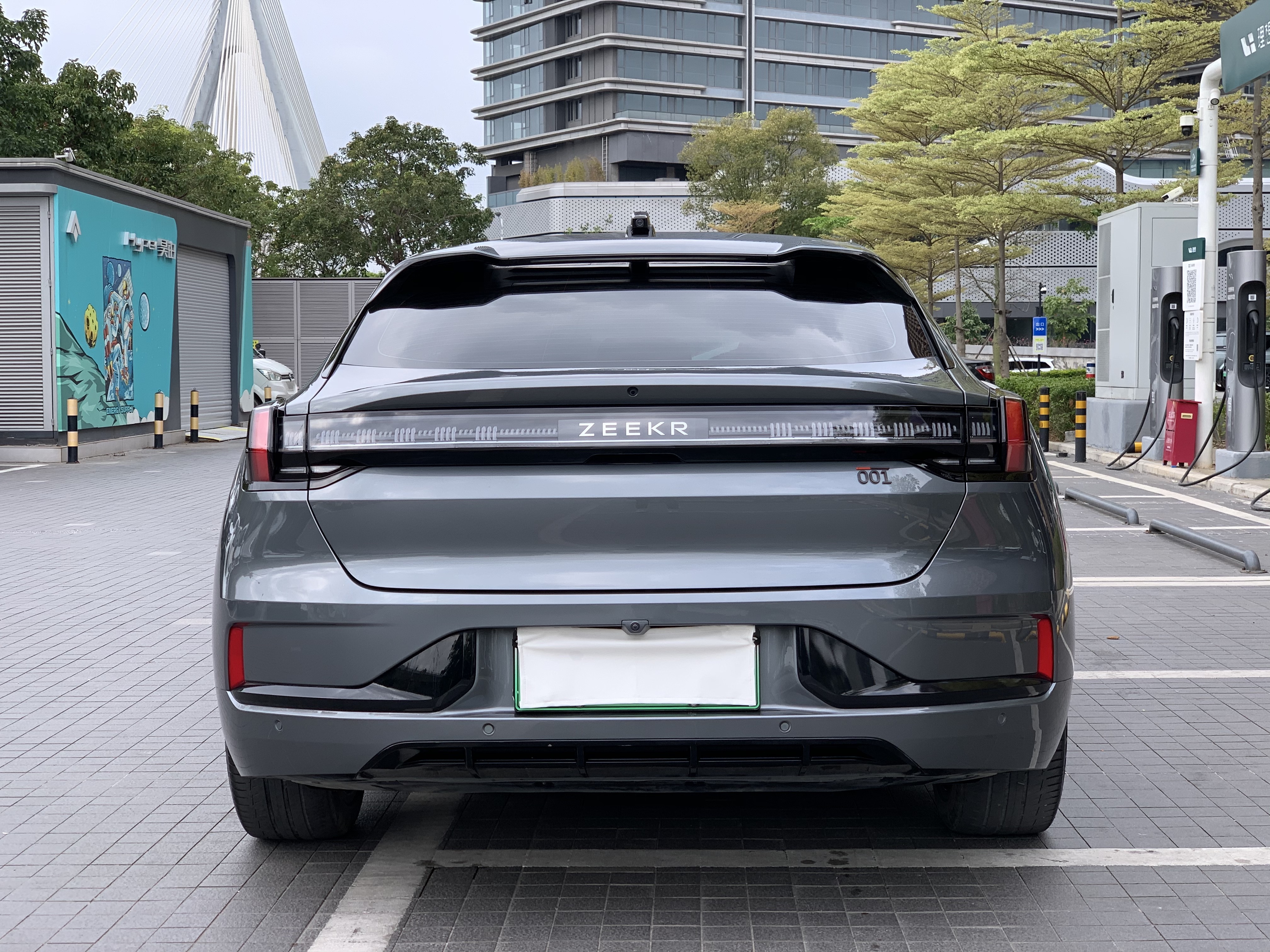 极氪 极氪001 2022 汽车图片 #3