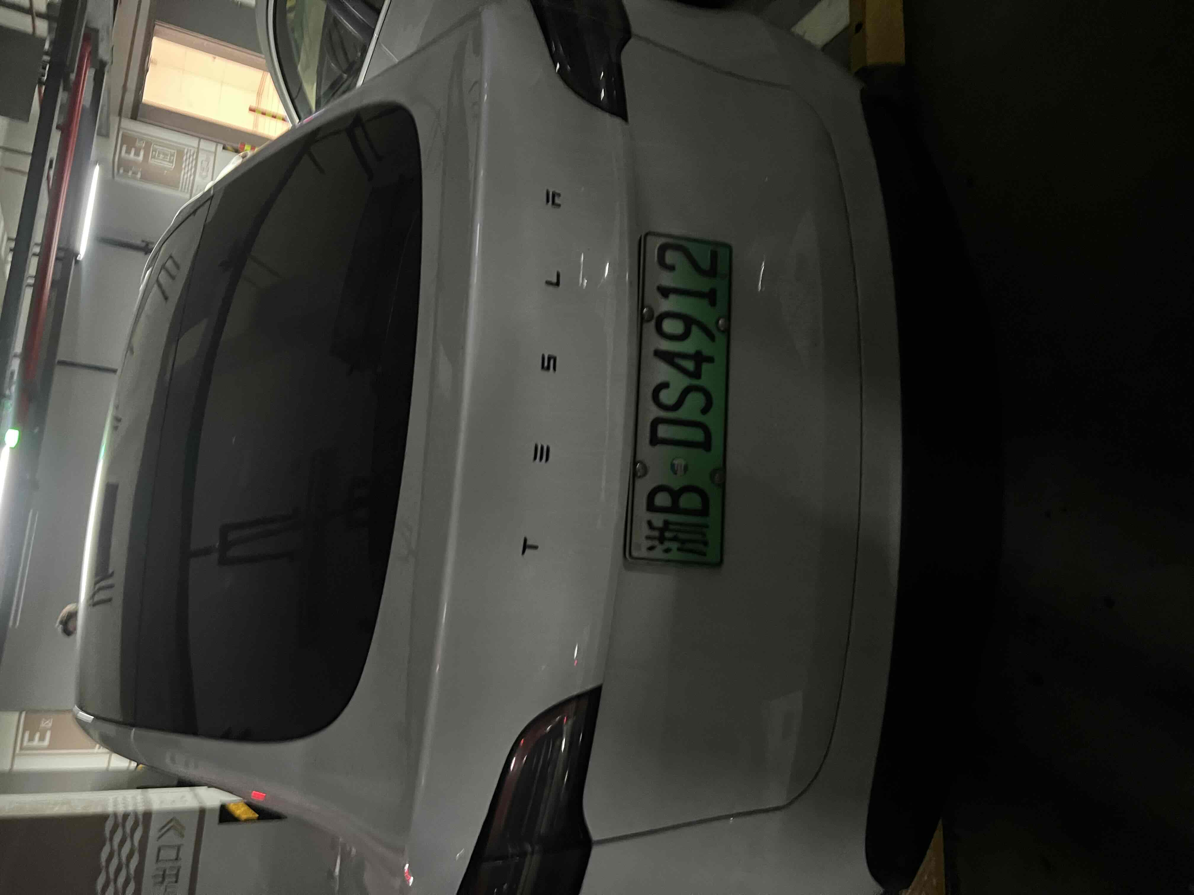Tesla Model Y 2022 #3 Tesla Model Y 2022 car image #3