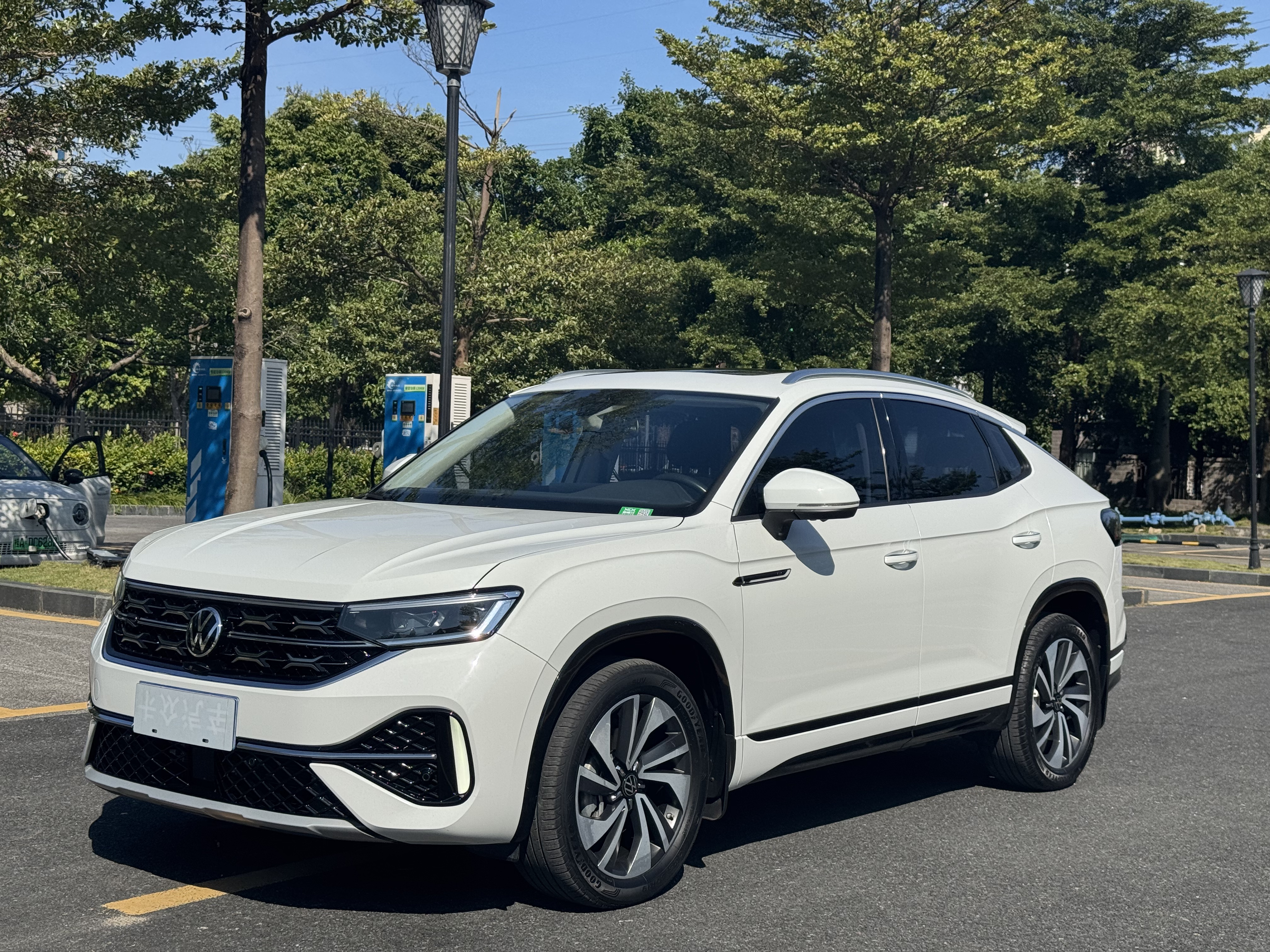 Volkswagen Tayron X 2023 car image #3