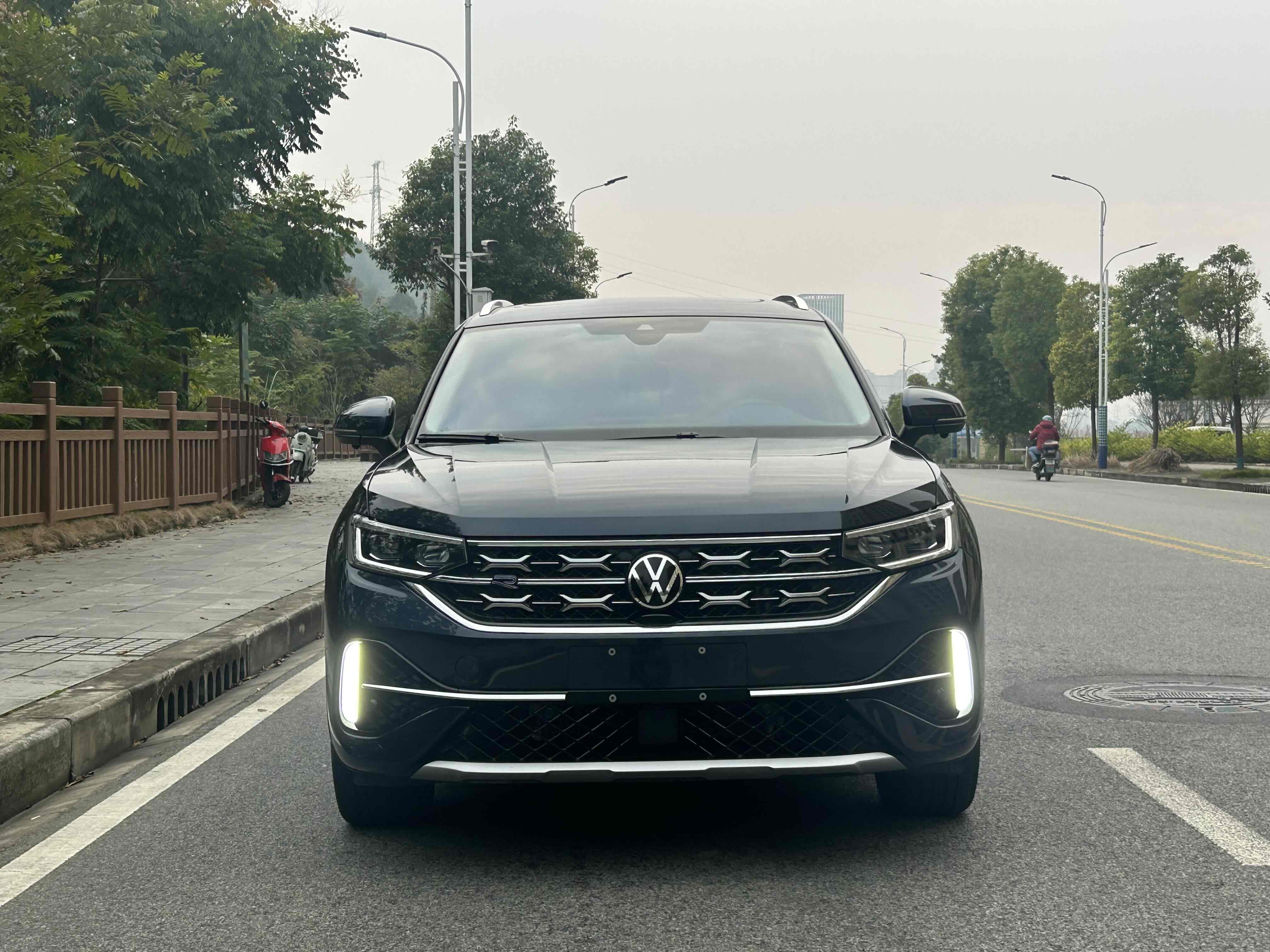 Volkswagen Tayron X 2023 #3 Volkswagen Tayron X 2023 car image #3