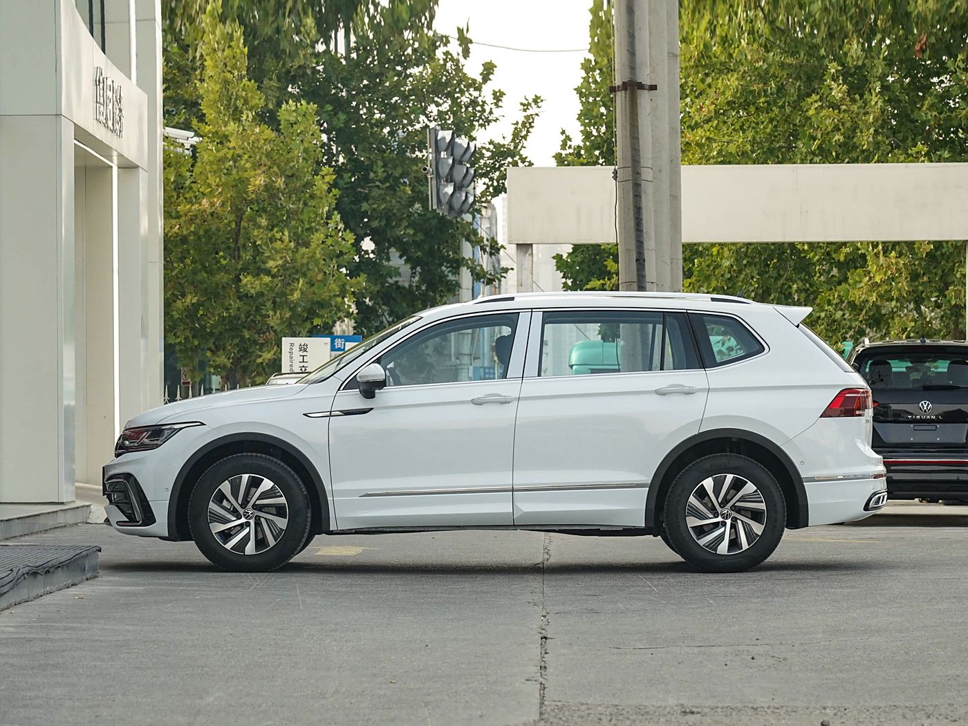 Volkswagen Tiguan L New Energy 2025 #3 Volkswagen Tiguan L New Energy 2025 car image #3