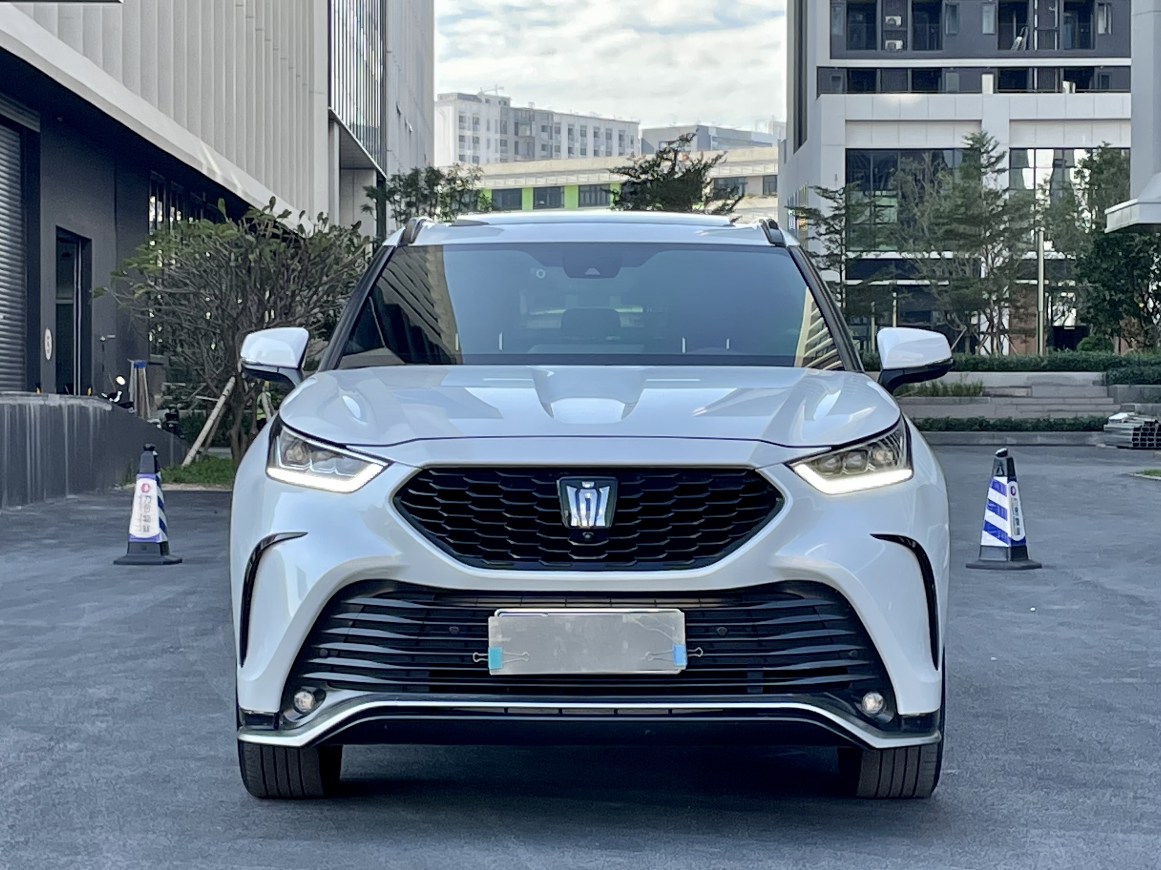 Toyota Crown Kluger 2023 car image #3