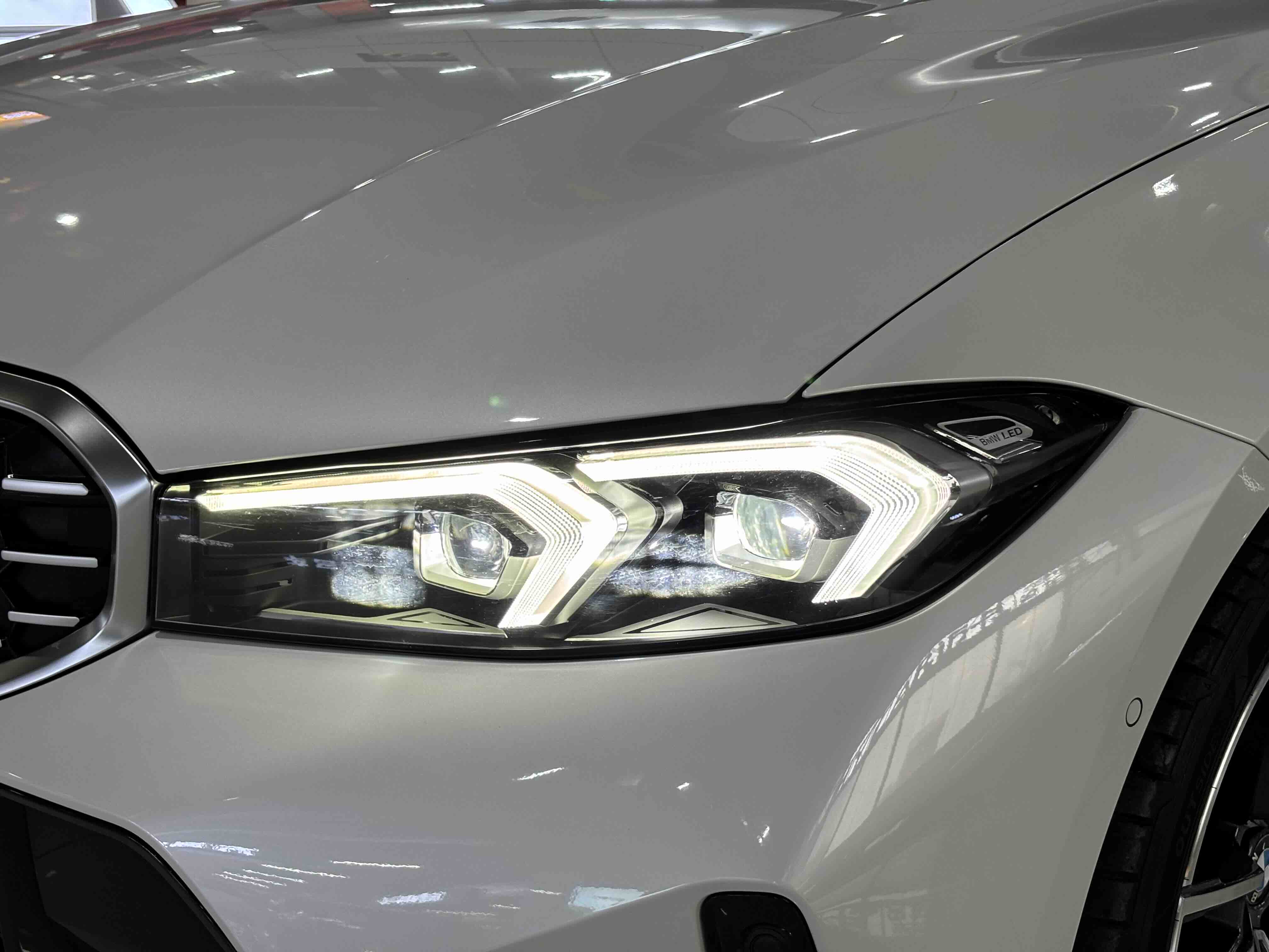 BMW 3 Series 2023 car image #3