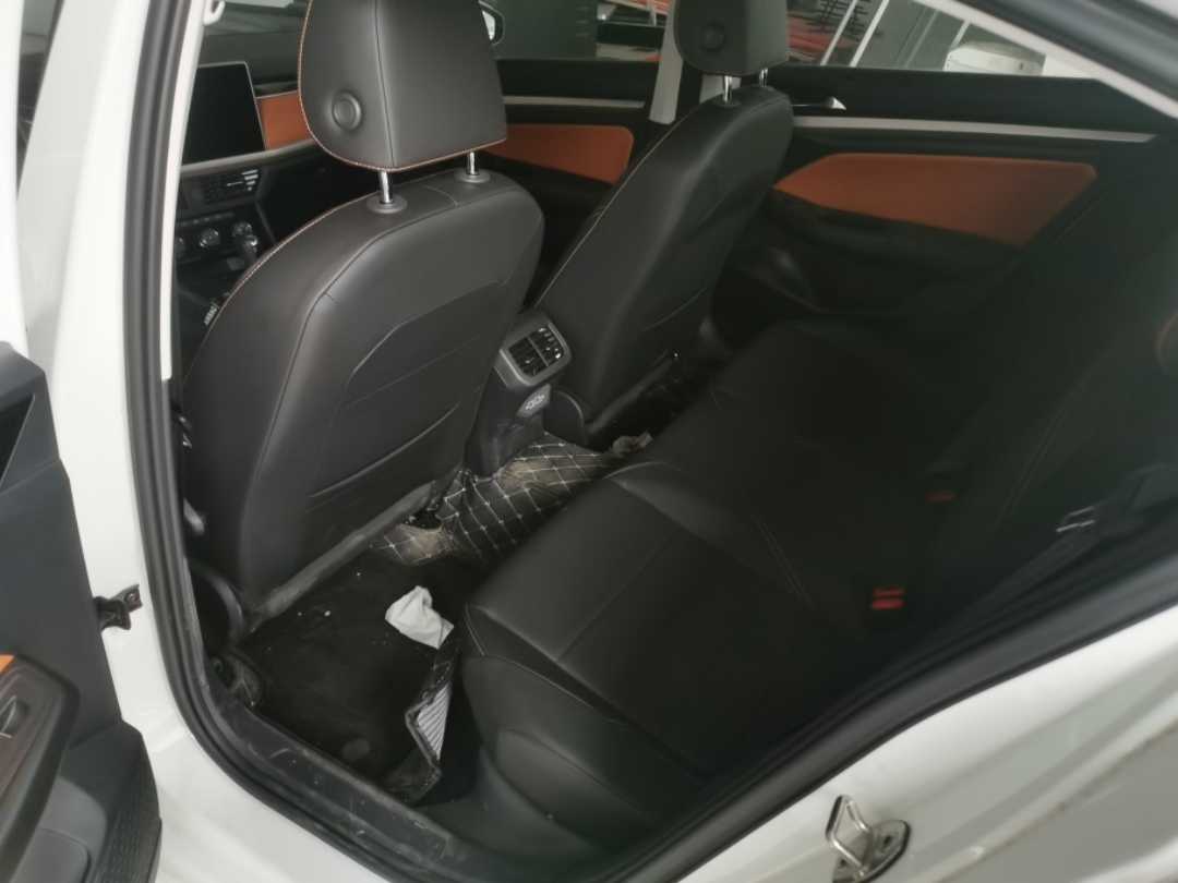 Volkswagen Bora 2023 car image #3
