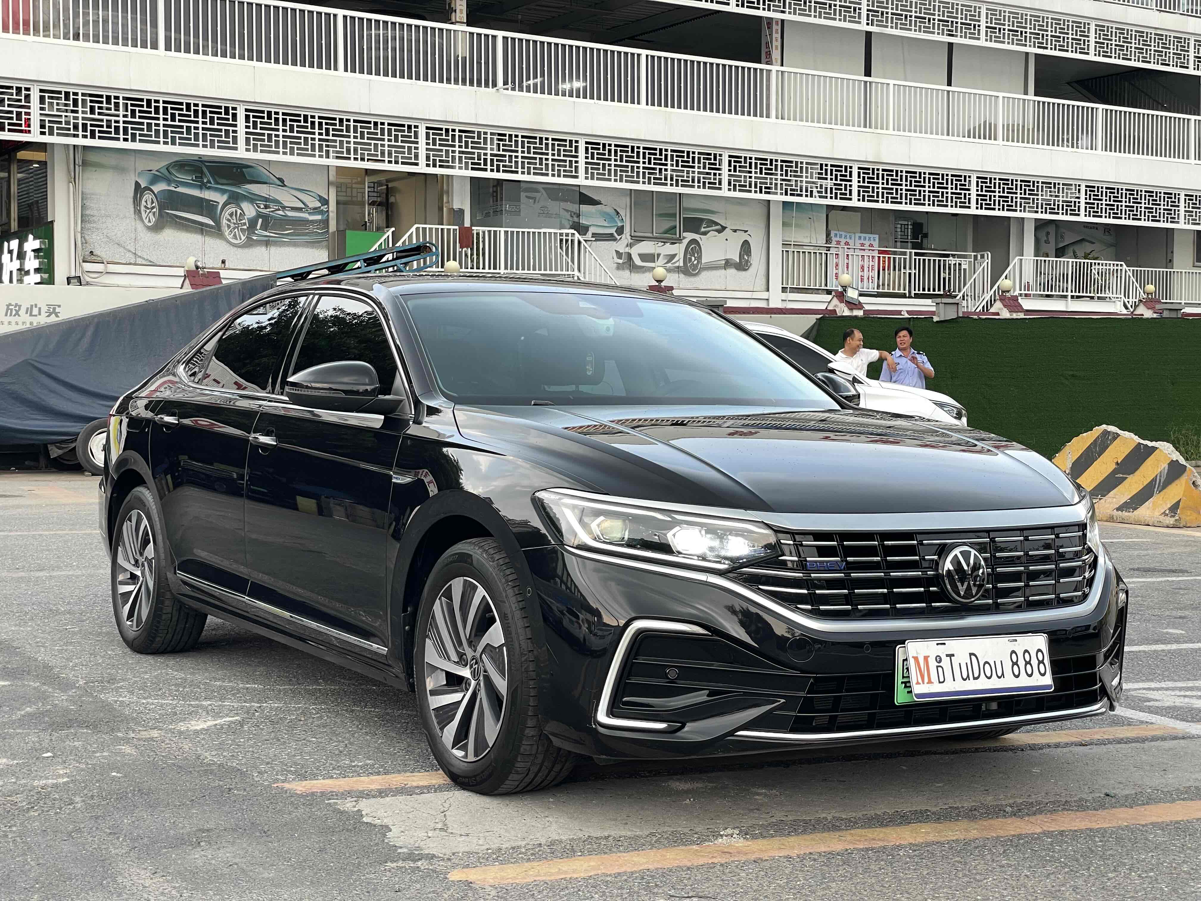 Volkswagen Passat New Energy 2023 immagine di auto #3