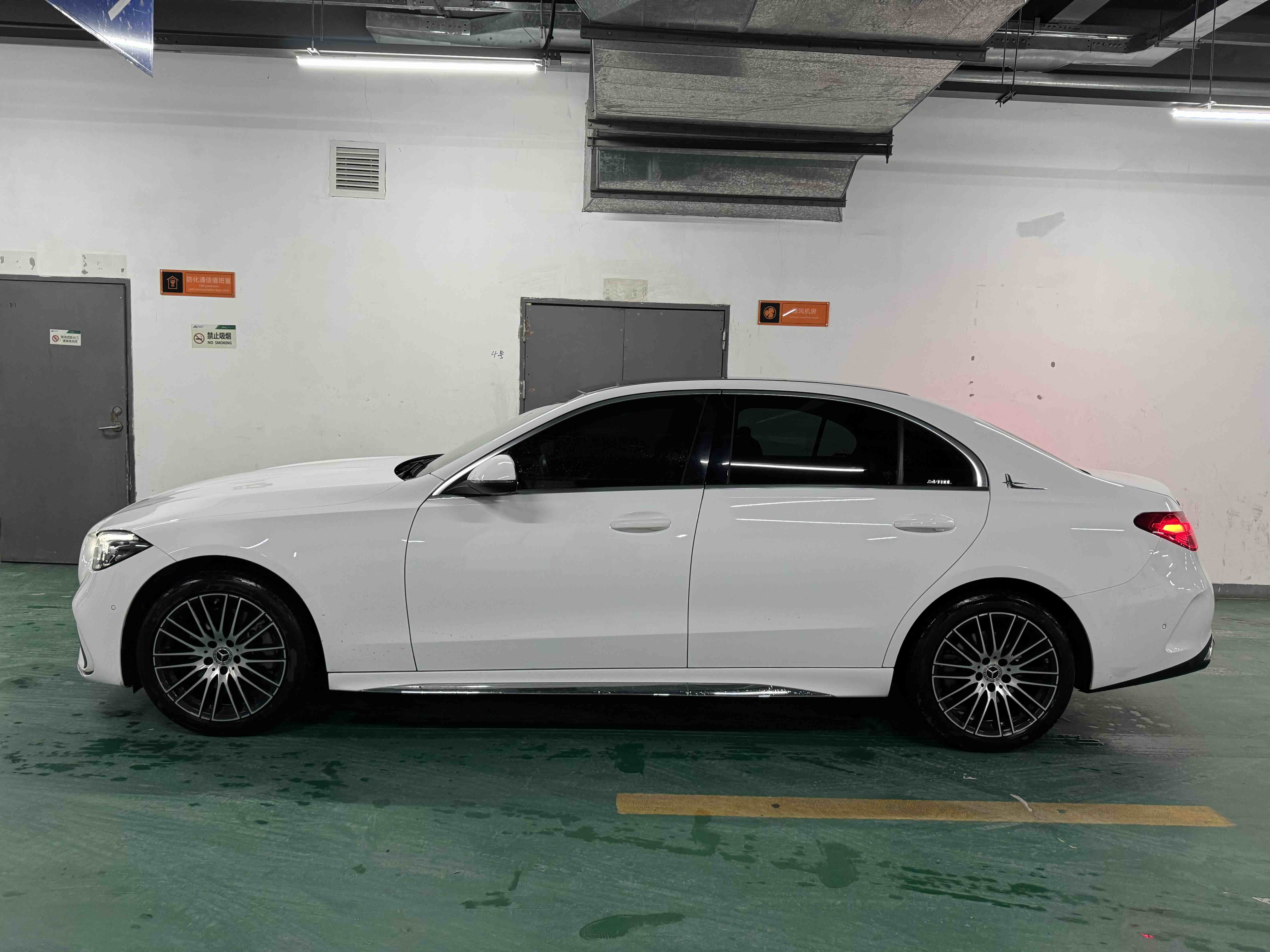 Mercedes-Benz C Class 2023 #3 Mercedes-Benz C Class 2023 car image #3
