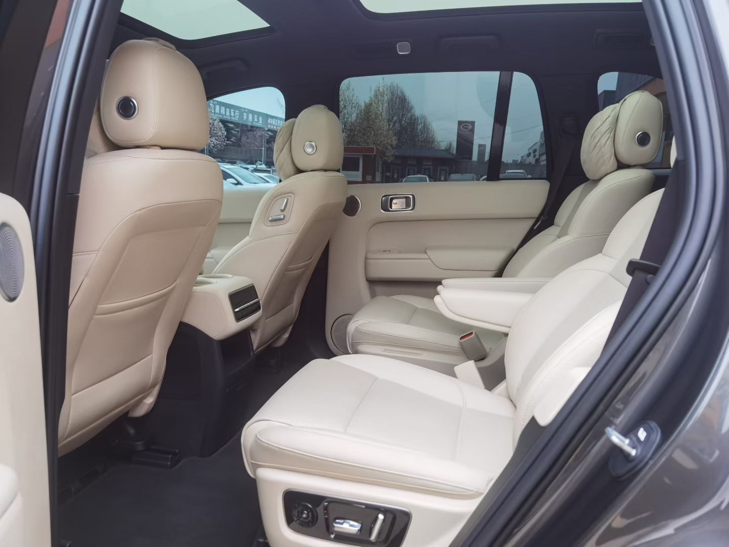 Li L8 2023 imagem de carro #3