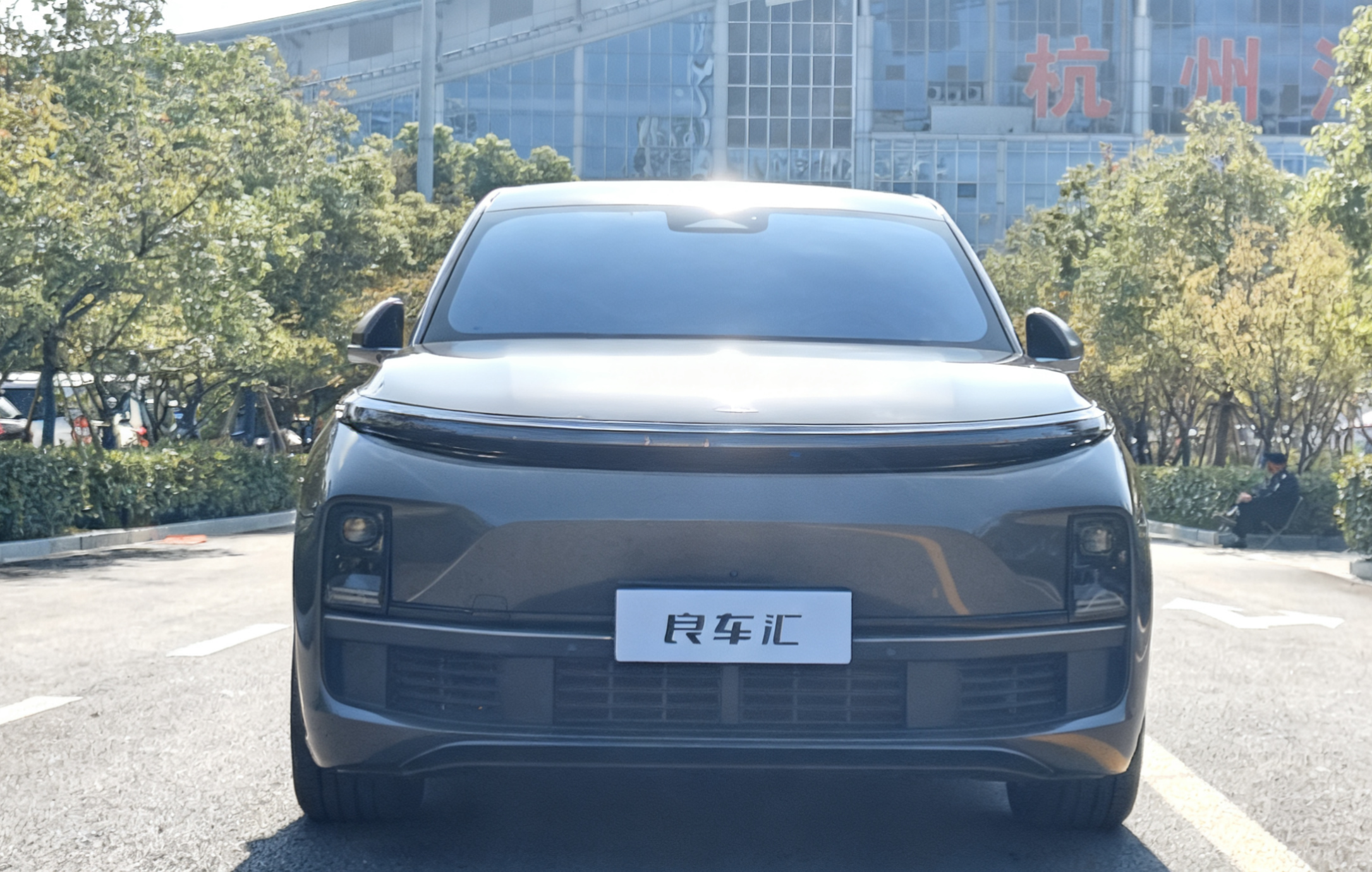 Li L8 2023 imagen de coche #3