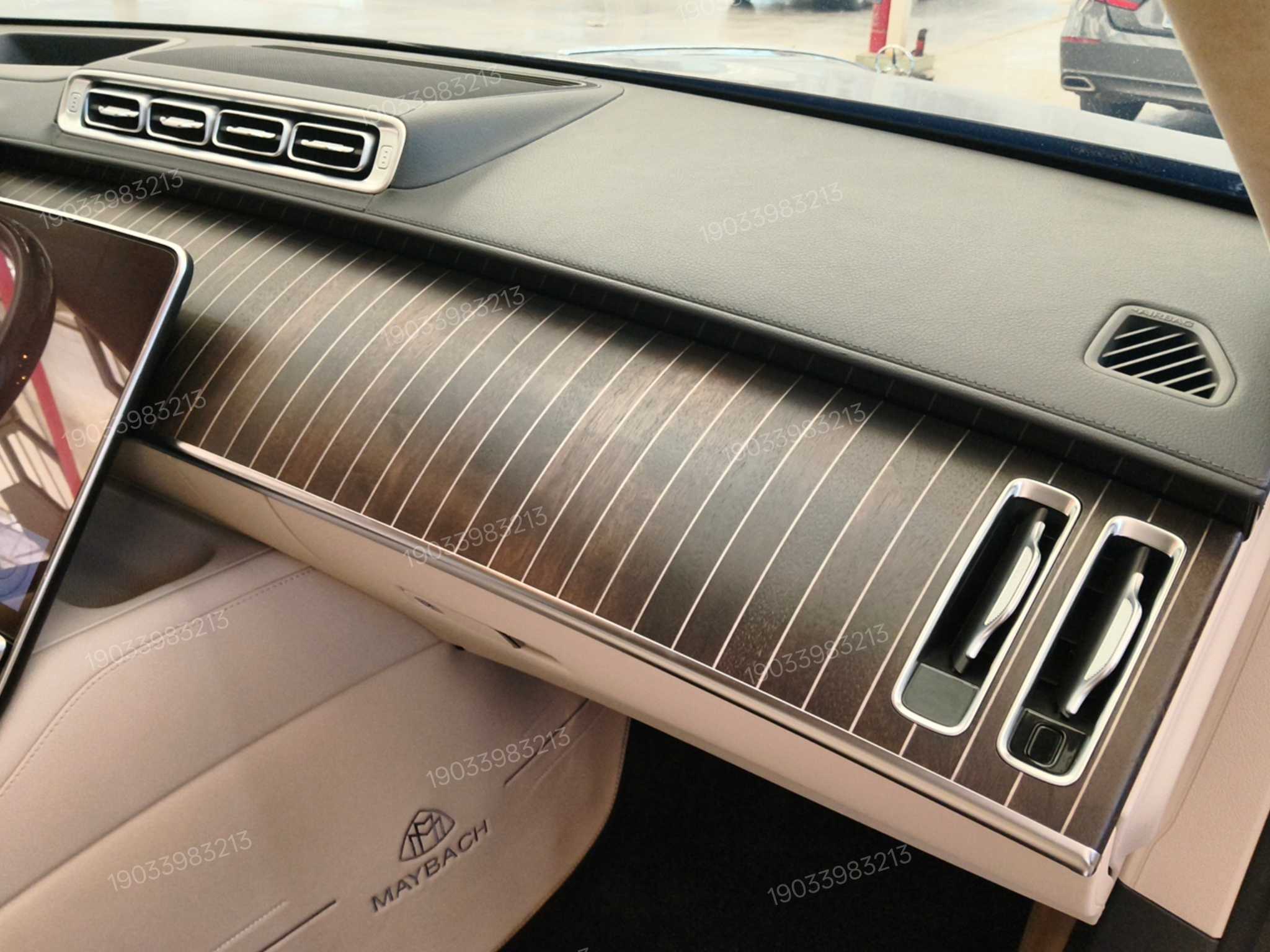 Mercedes-Benz Maybach S Class 2023 car image #3