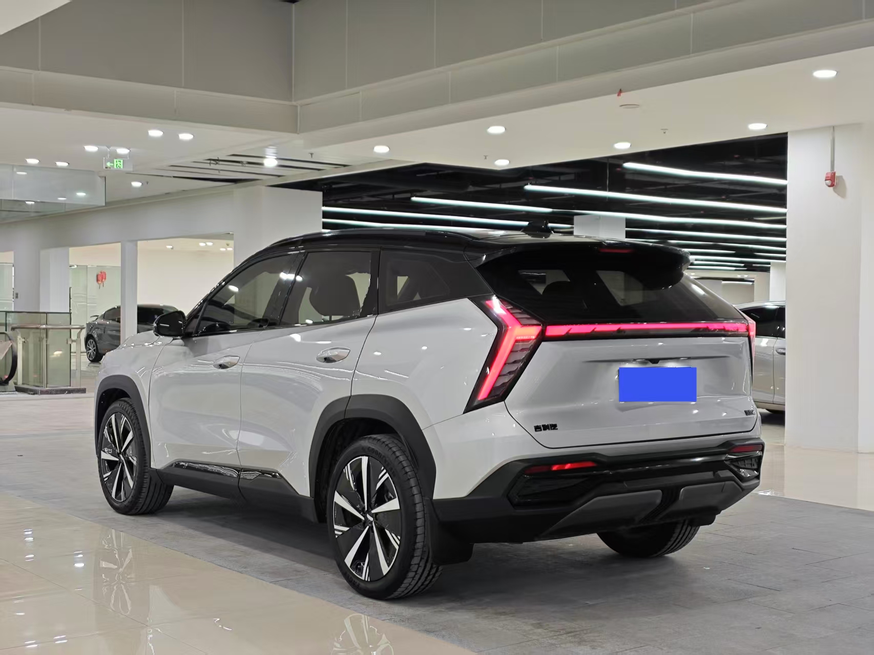 GEELY Boyue L 2023 car image #3