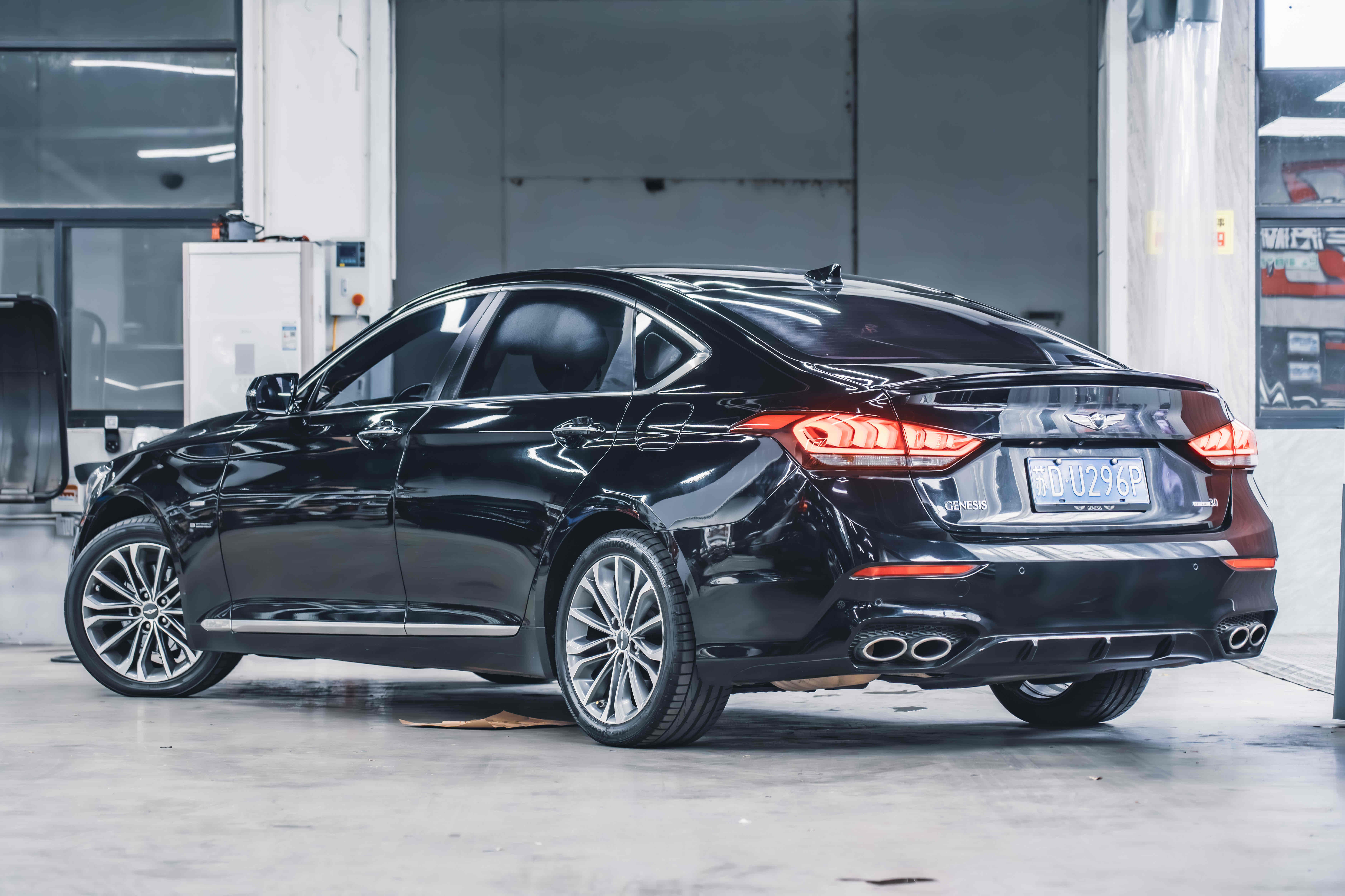 Hyundai Genesis 2015 #3 Hyundai Genesis 2015 car image #3