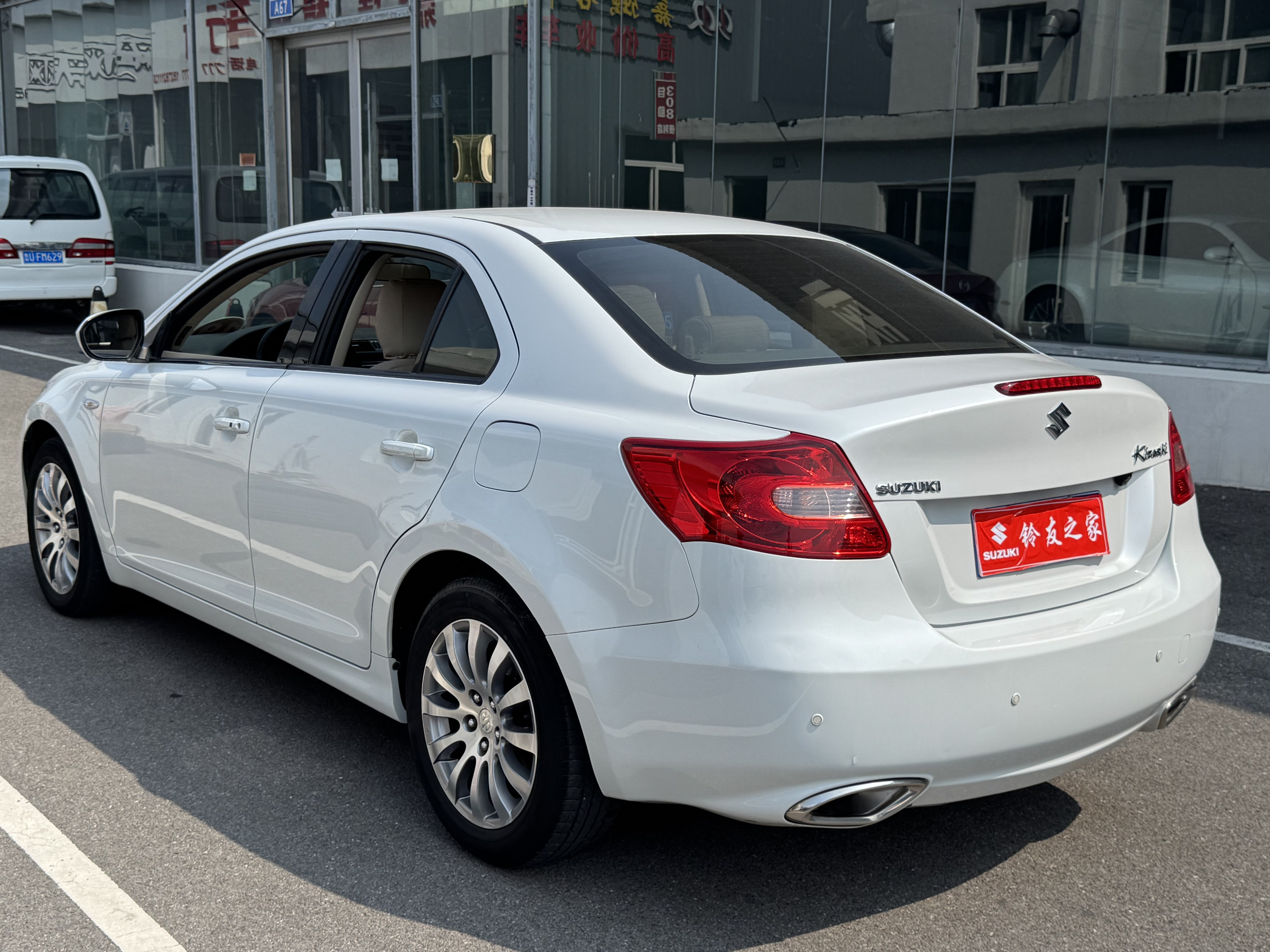 Suzuki Kizashi 2016 imagen de coche #3