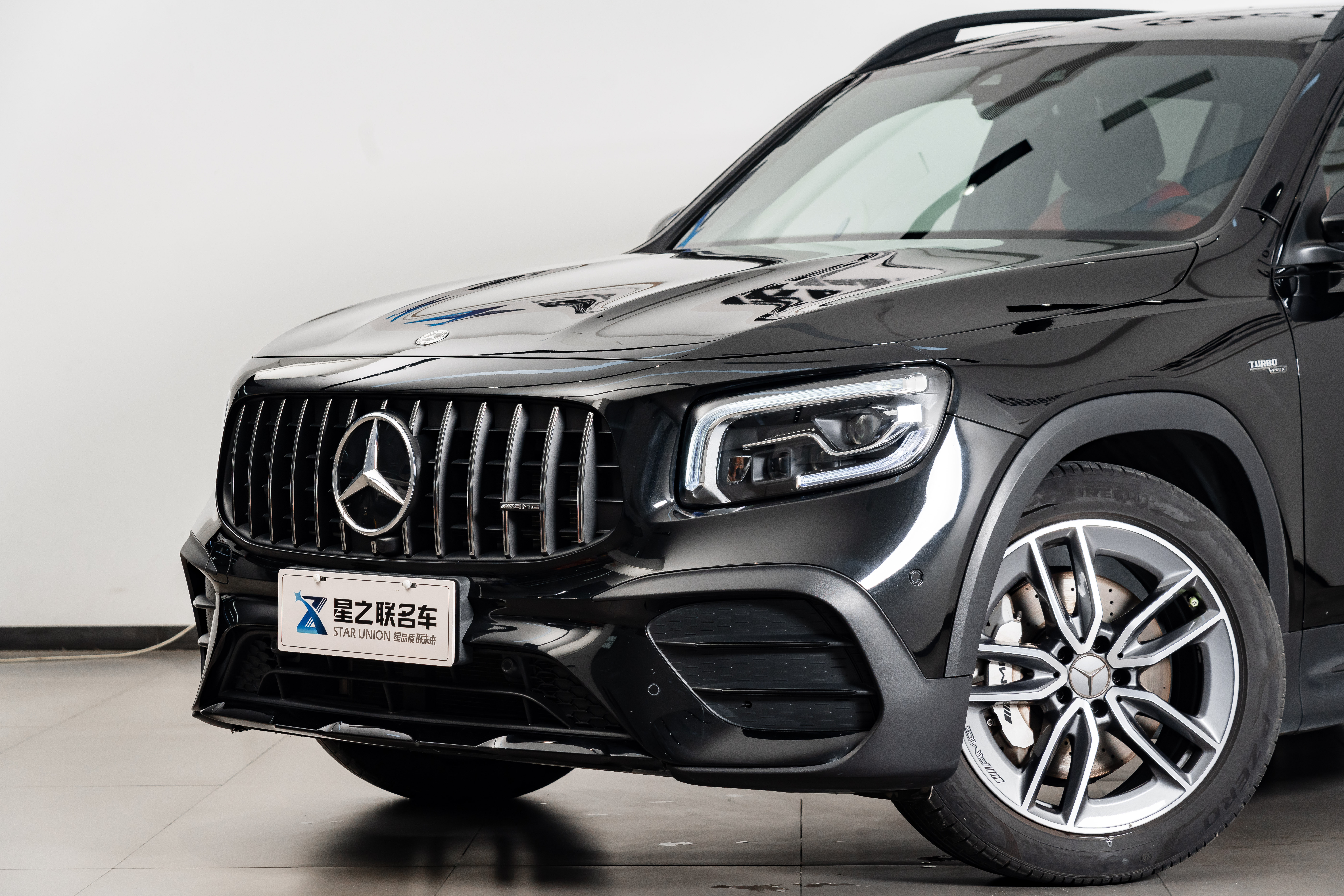 Mercedes-Benz GLB AMG 2023 car image #3