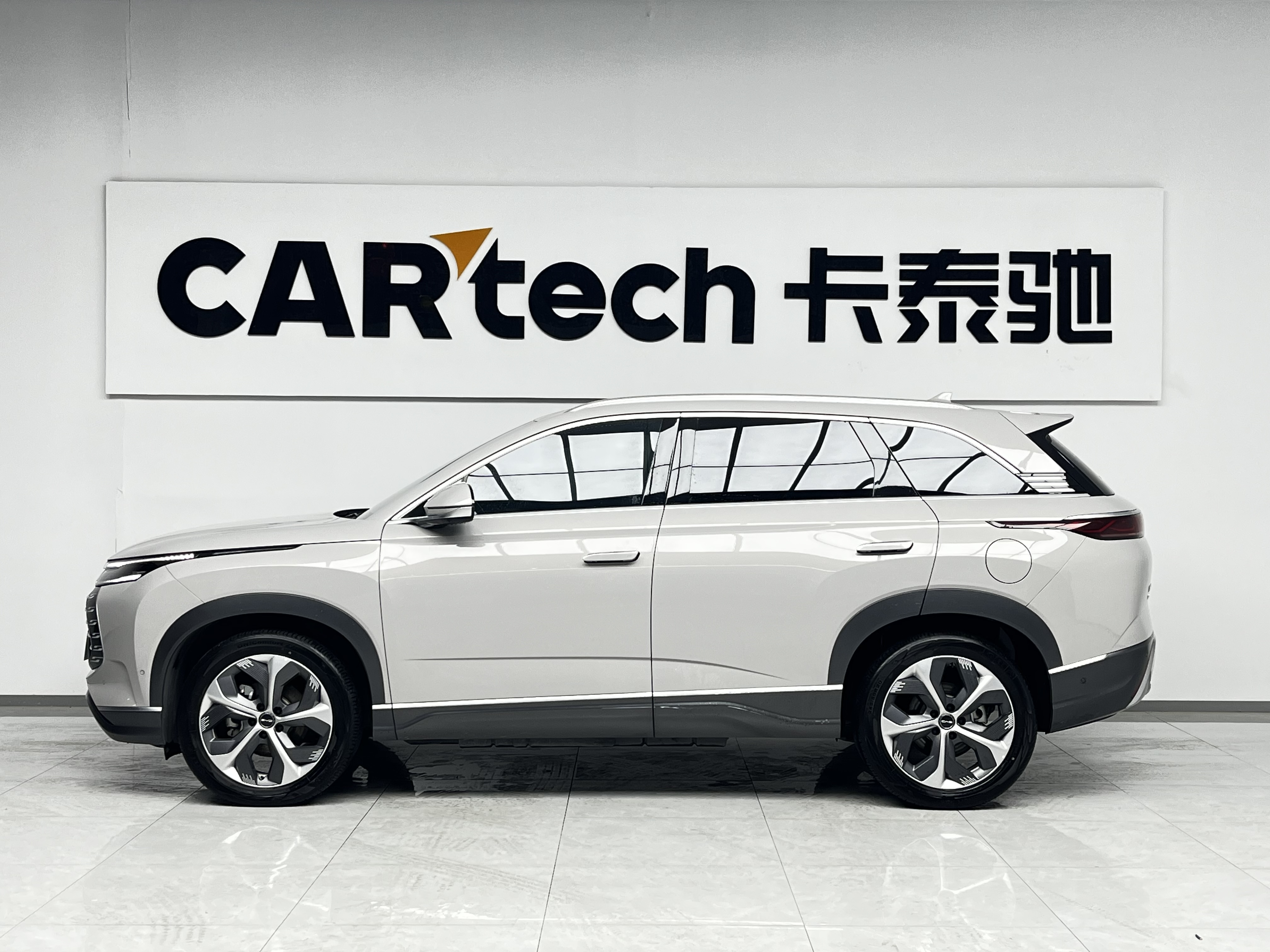 BYD Frigate 07 2023 #3 BYD Frigate 07 2023 car image #3