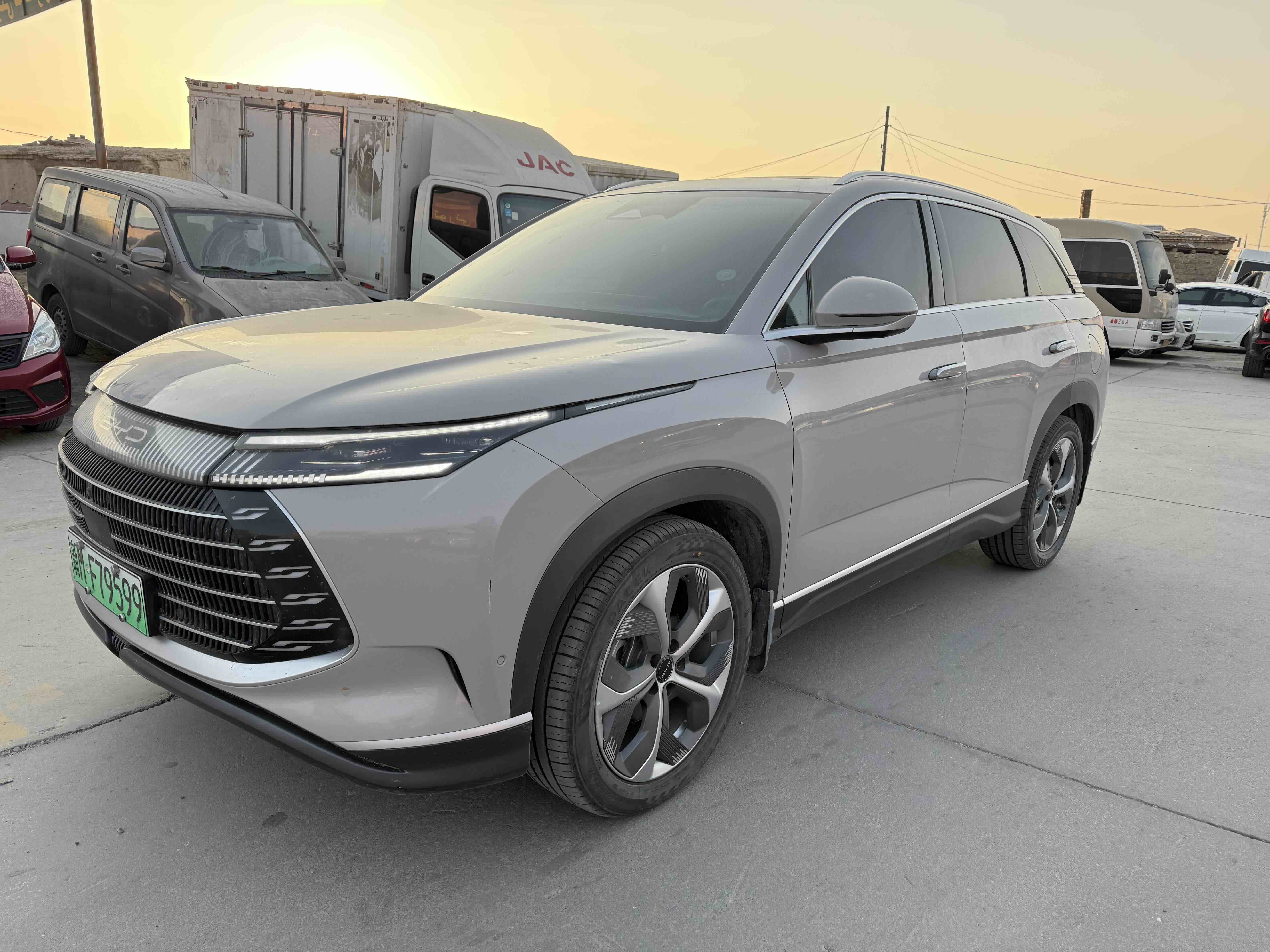 BYD Frigate 07 2023 #3 BYD Frigate 07 2023 car image #3