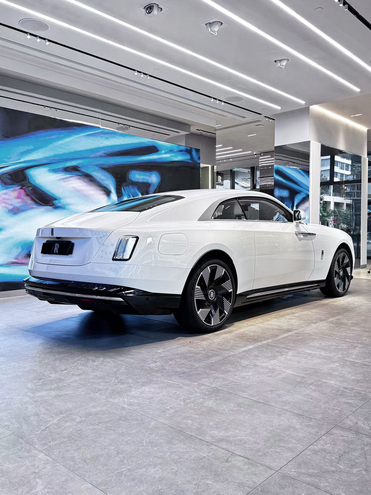 Rolls-Royce Spectre 2025 immagine di auto #3