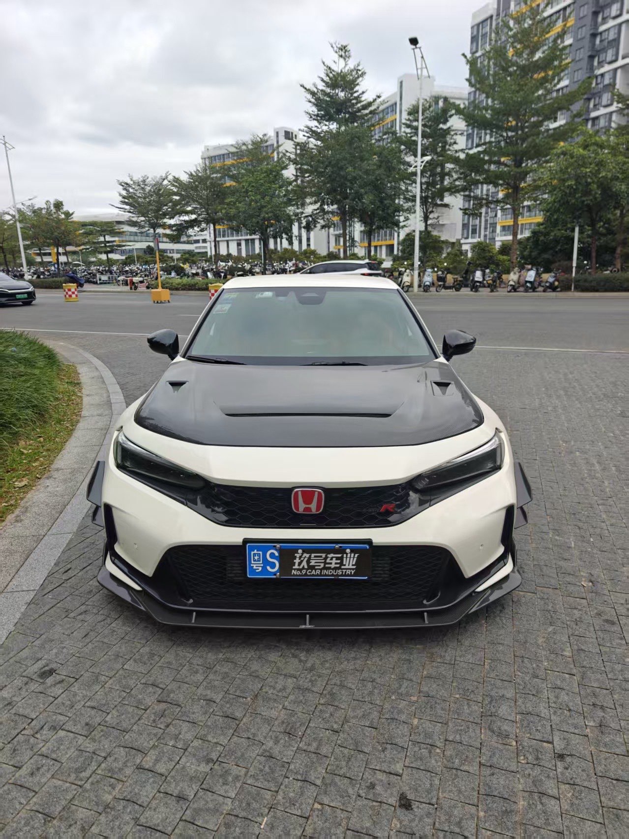 Honda Civic (Imported) 2023 car image #3