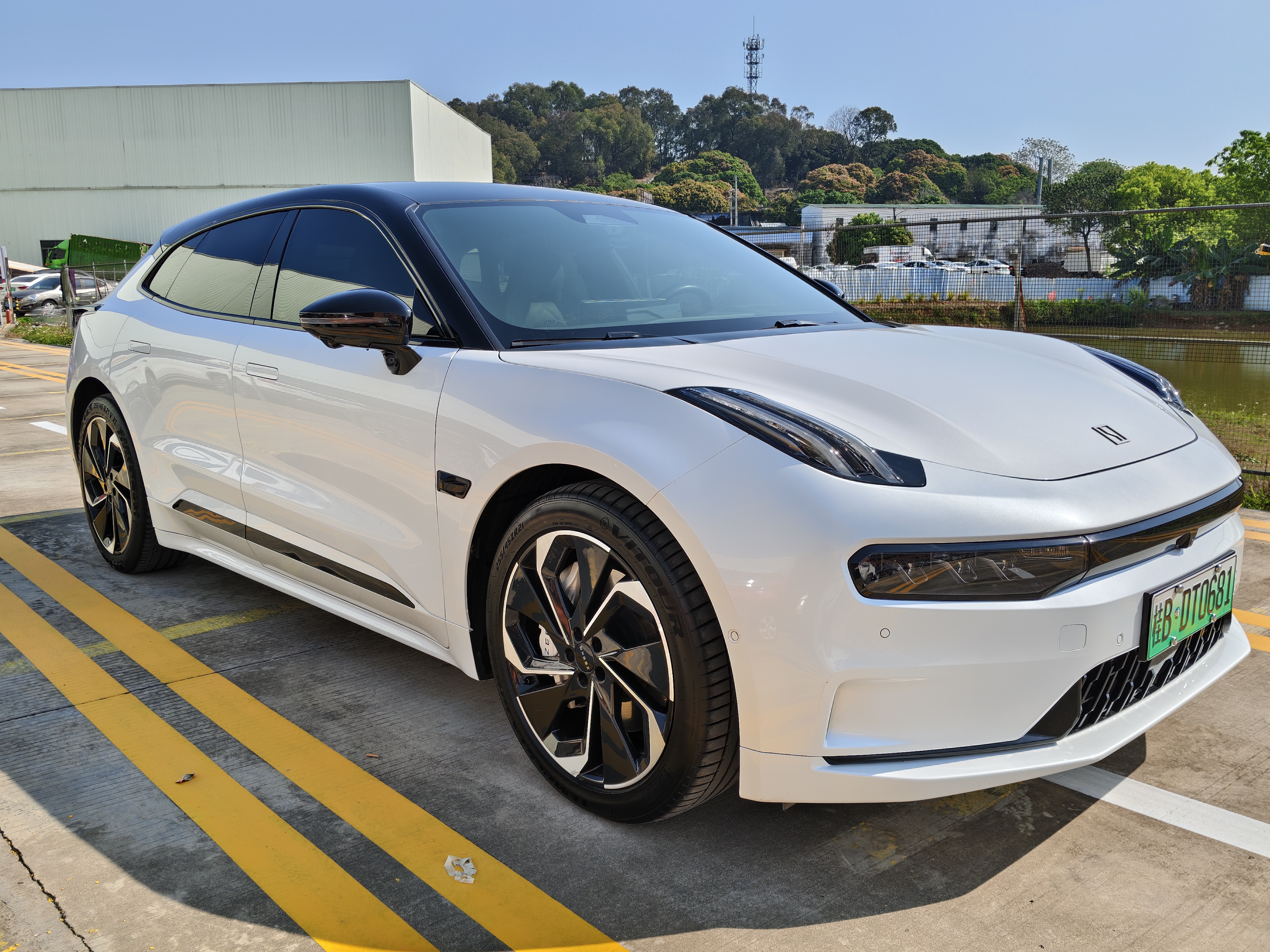 极氪 极氪001 2024 汽车图片 #3