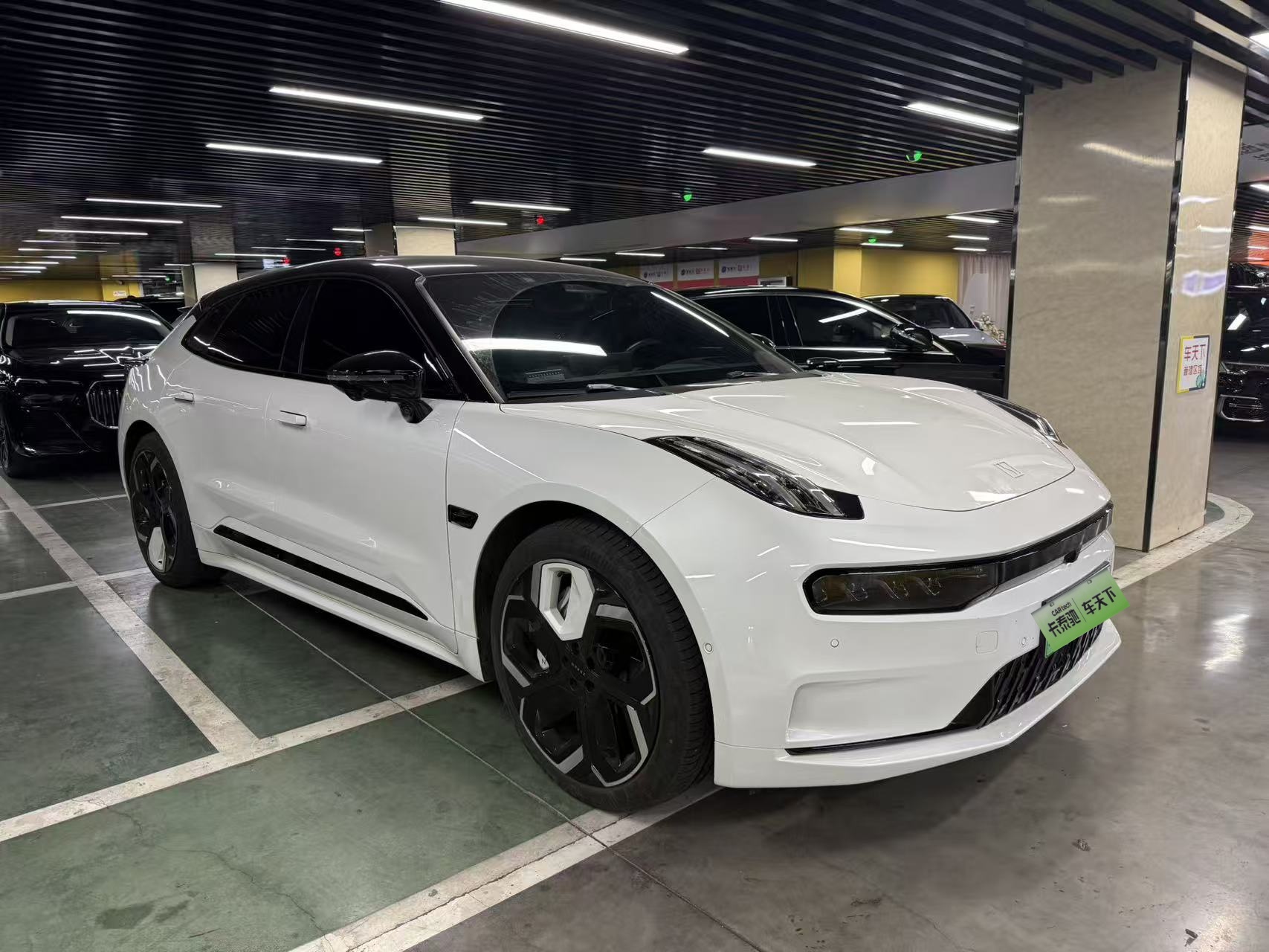 极氪 极氪001 2023 汽车图片 #3