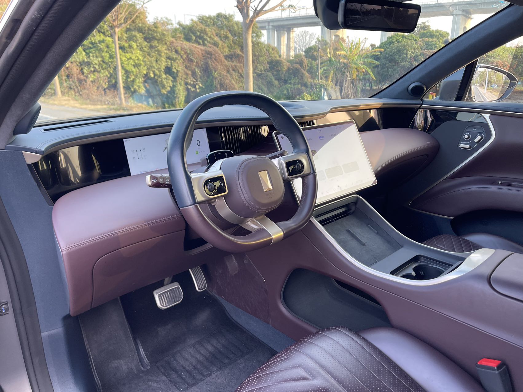 Avatr 11 2023 car image #3