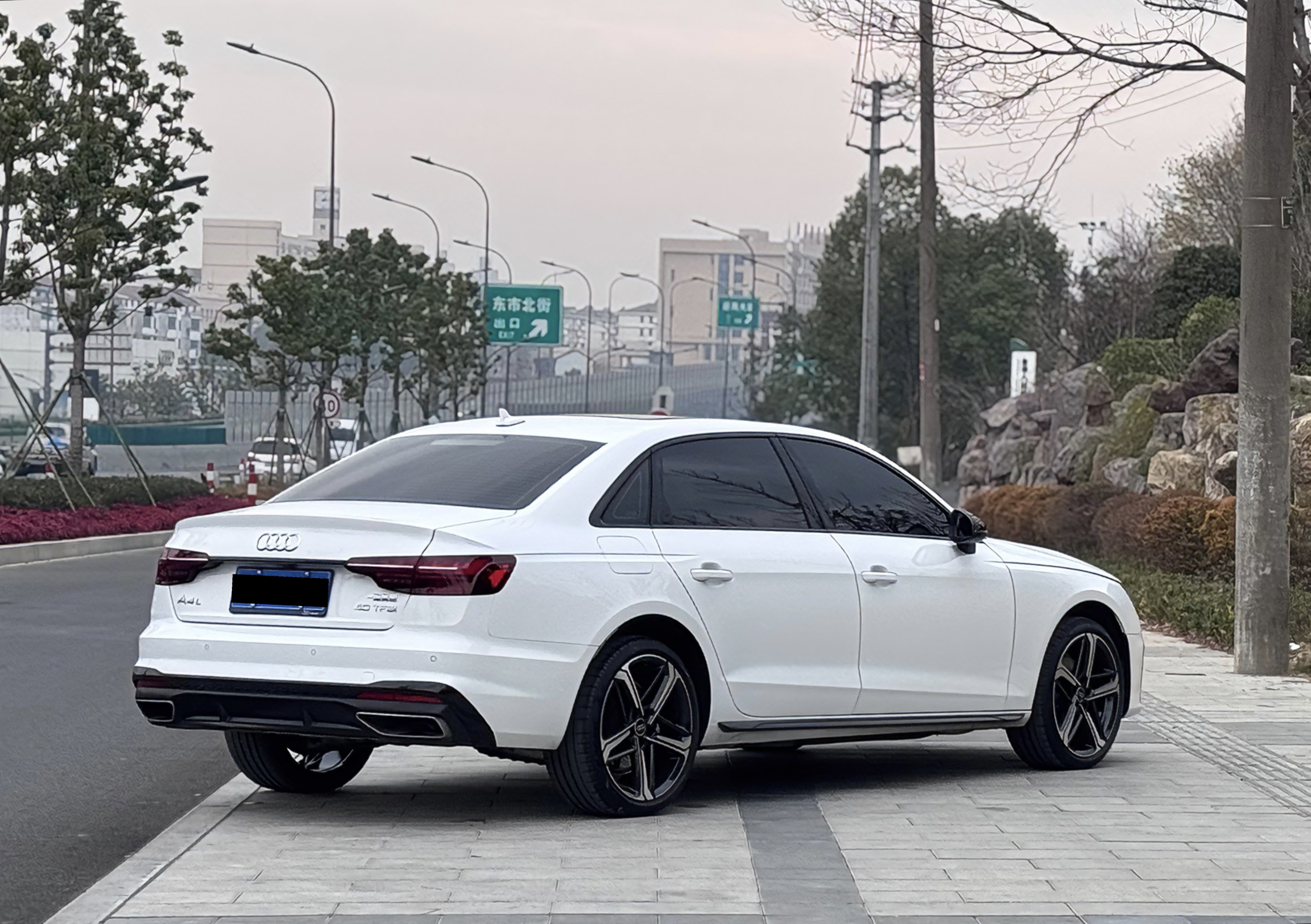 Audi A4L 2024 car image #3