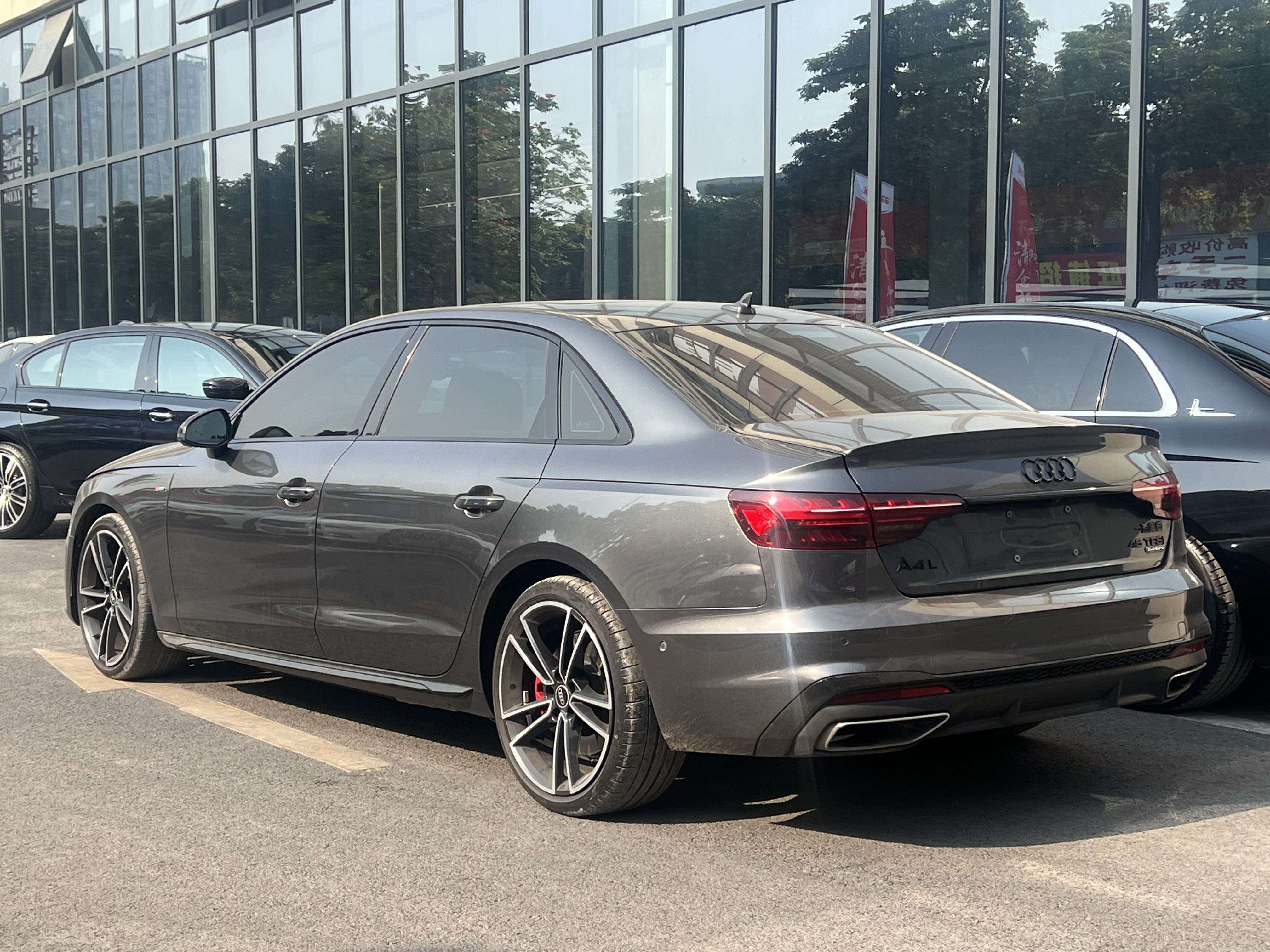 Audi A4L 2023 car image #3