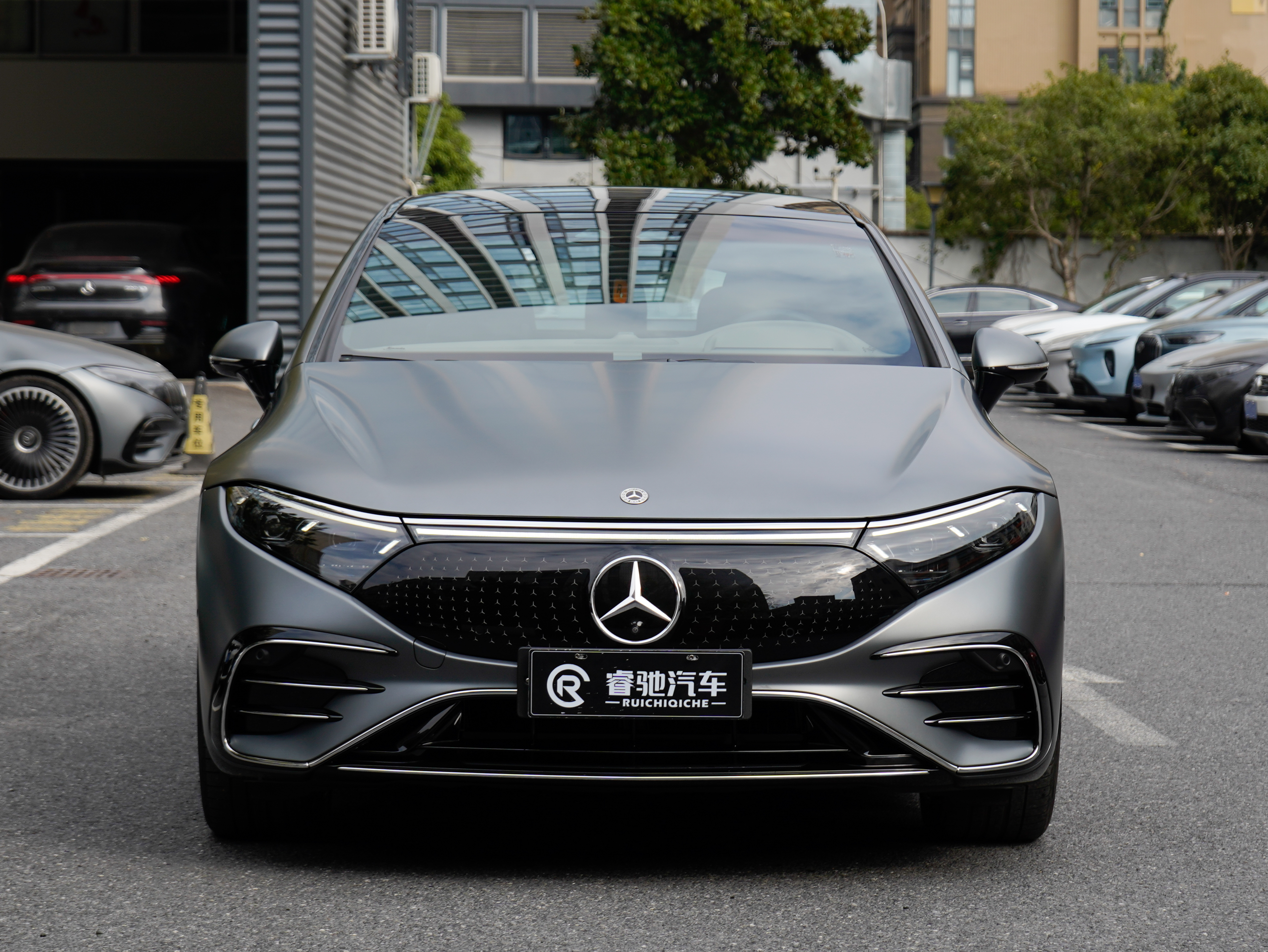 Mercedes-Benz EQS Class 2024 car image #3